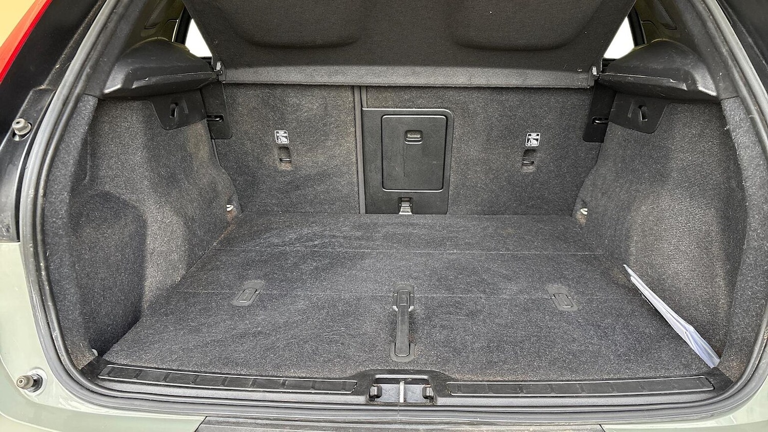 Used Volvo XC40 2023 for sale - 78192918: Photo 7