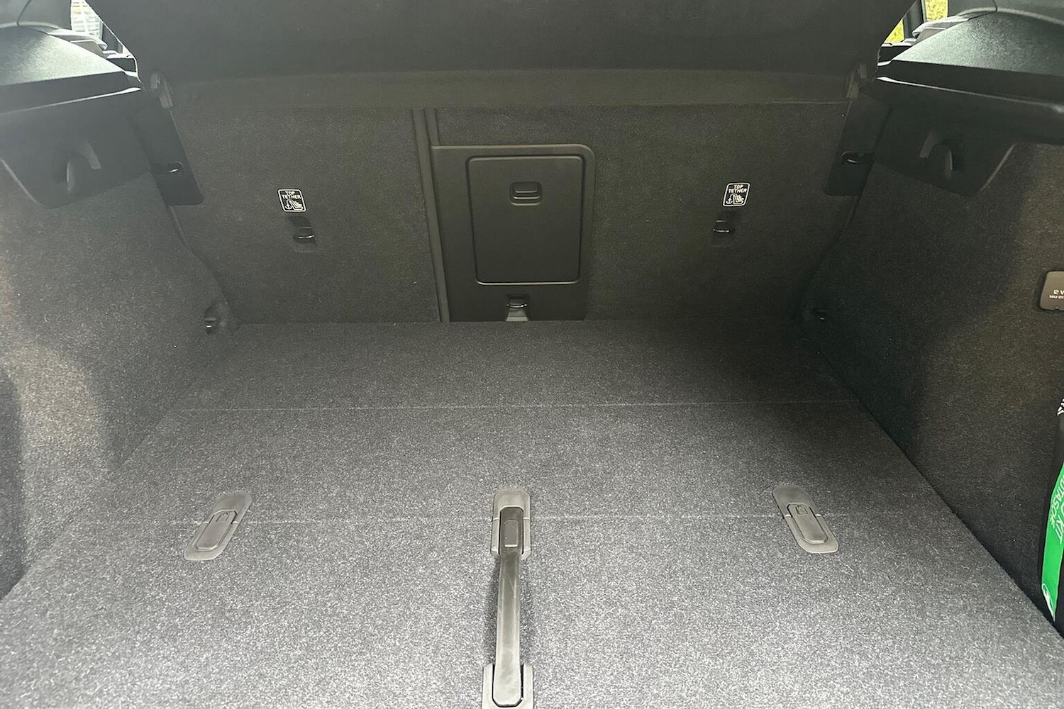 Used Volvo XC40 2024 for sale - 76340628: Photo 17