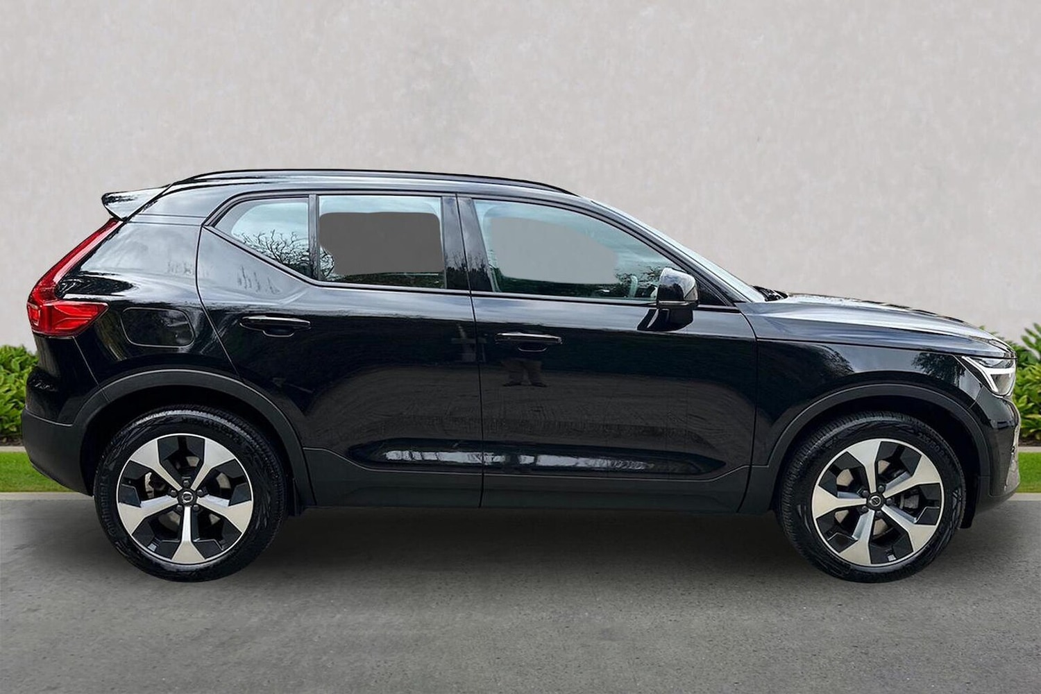 Used Volvo XC40 2024 for sale - 76340628: Photo 3