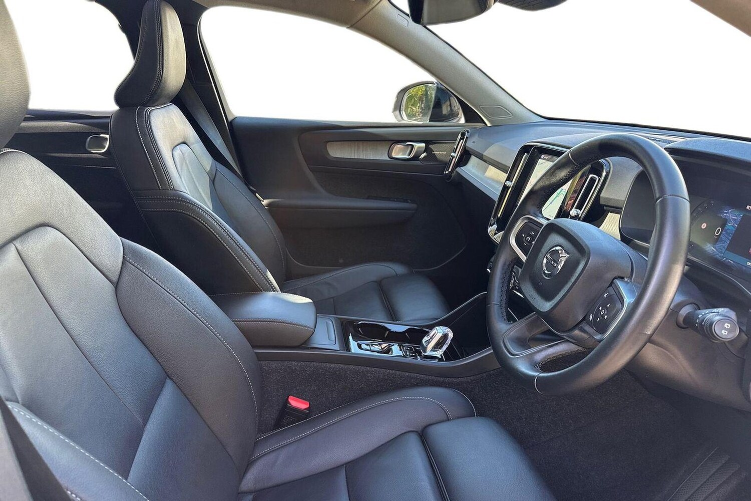 Used Volvo XC40 2025 for sale - 78139552: Photo 17