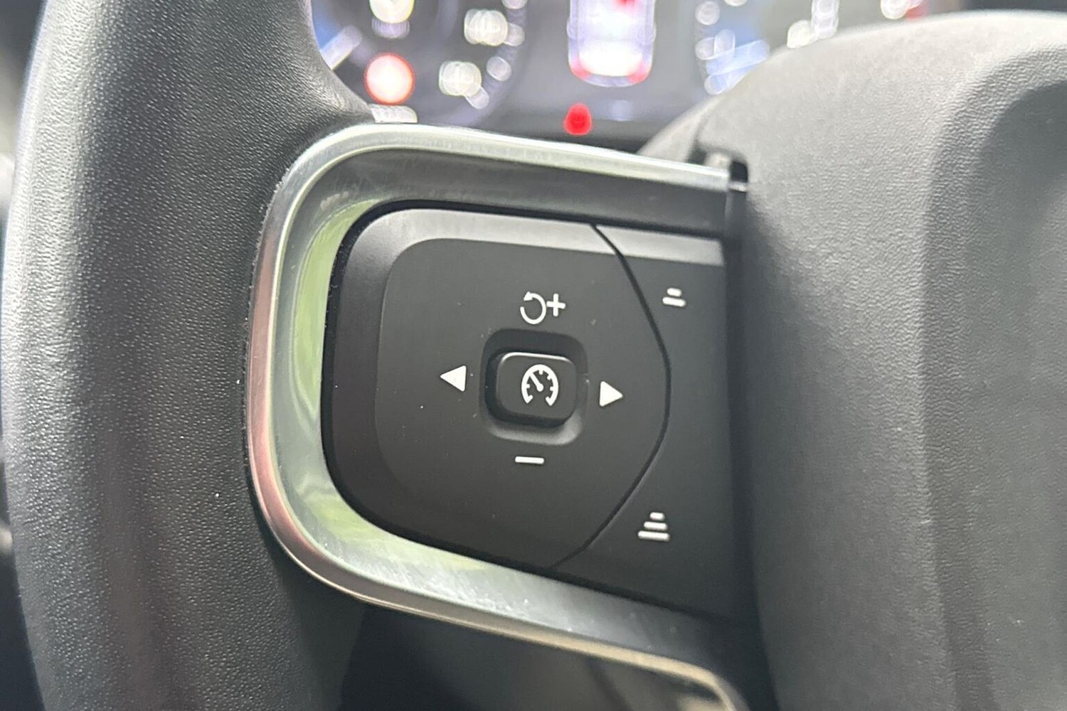 Used Volvo XC40 2020 for sale - 76164961: Photo 25