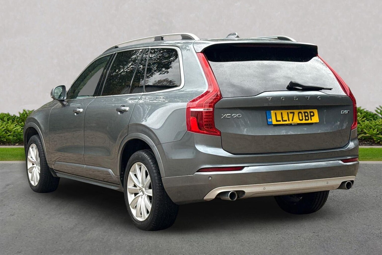 Used Volvo XC90 2017 for sale - 76490540: Photo 2