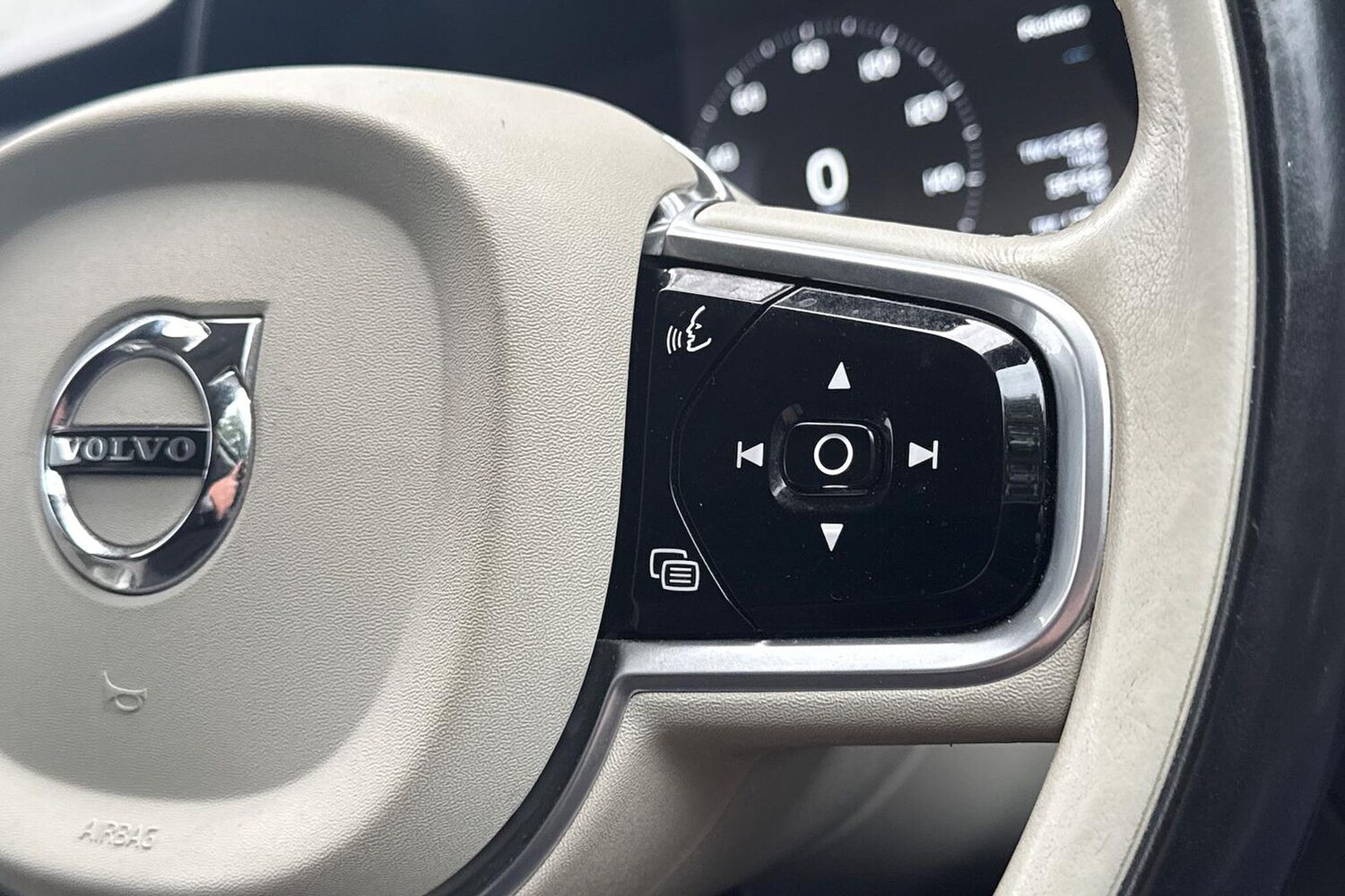 Used Volvo XC90 2017 for sale - 76490540: Photo 26