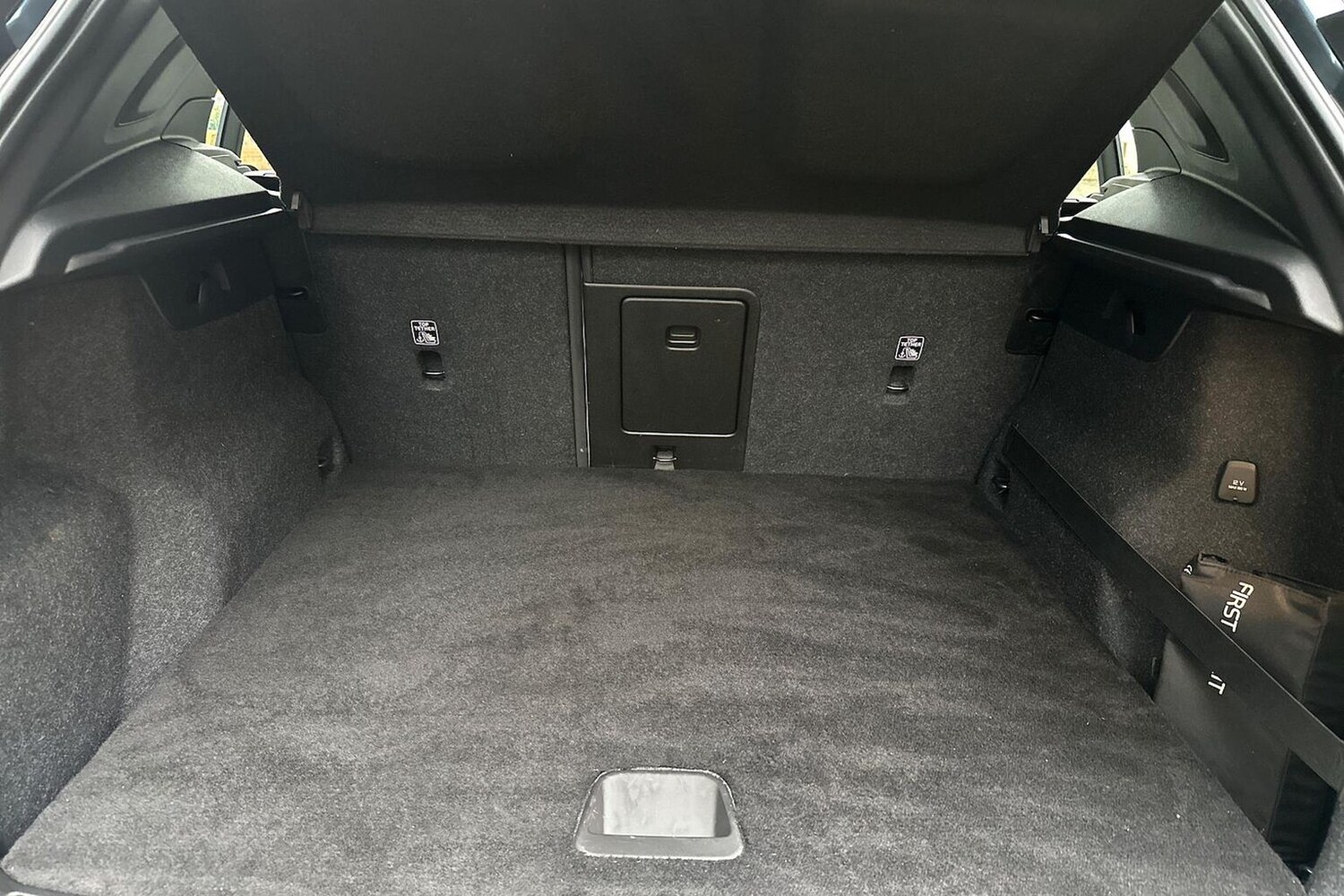 Used Volvo XC40 2020 for sale - 76735625: Photo 17