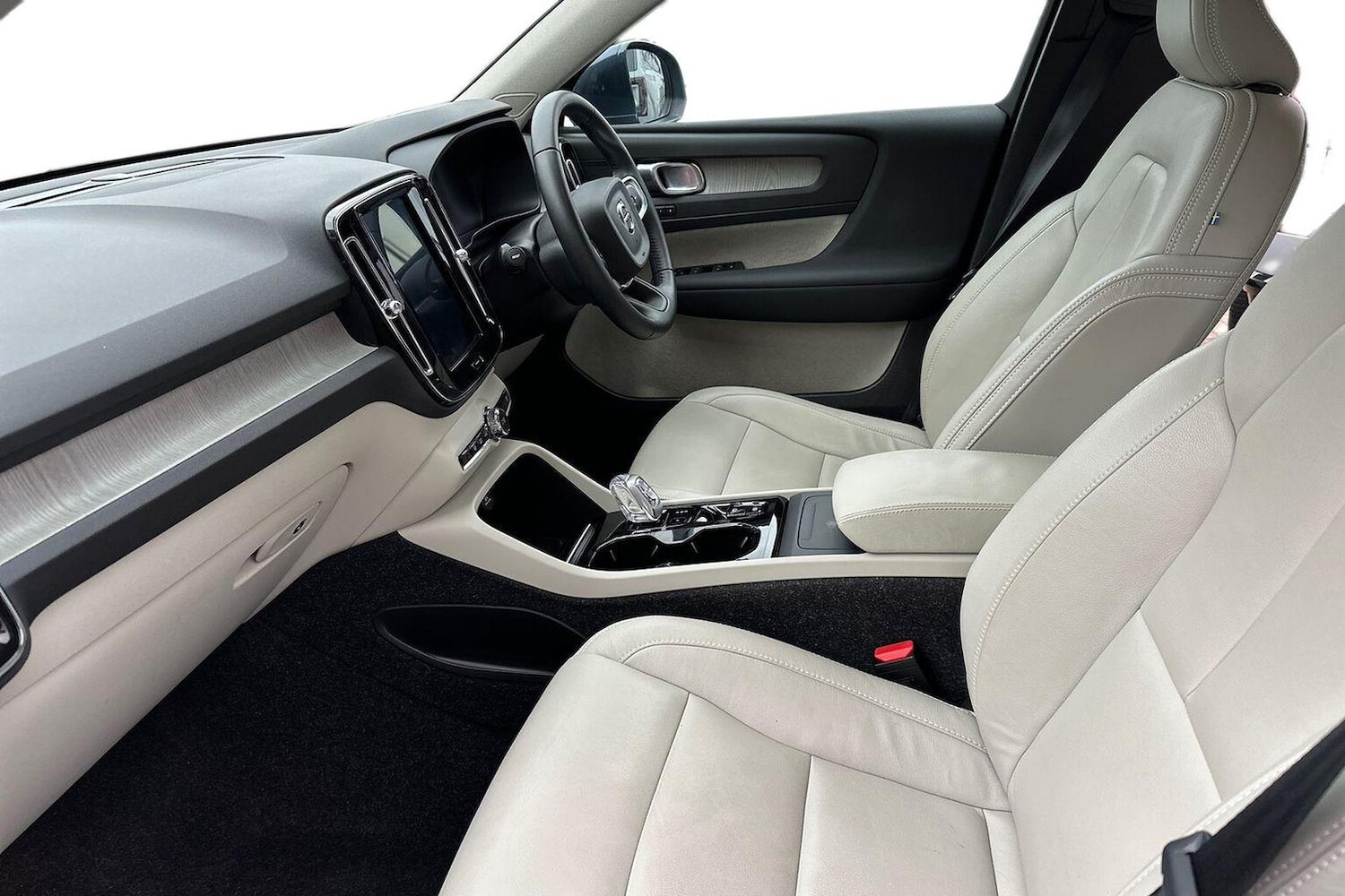 Used Volvo XC40 2020 for sale - 76735625: Photo 7