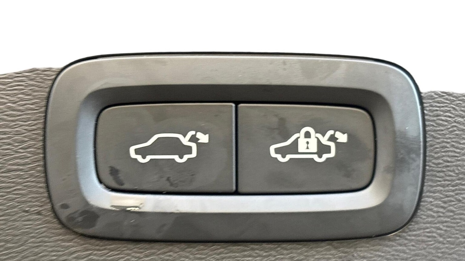 Used Volvo XC40 2025 for sale - 77802135: Photo 18