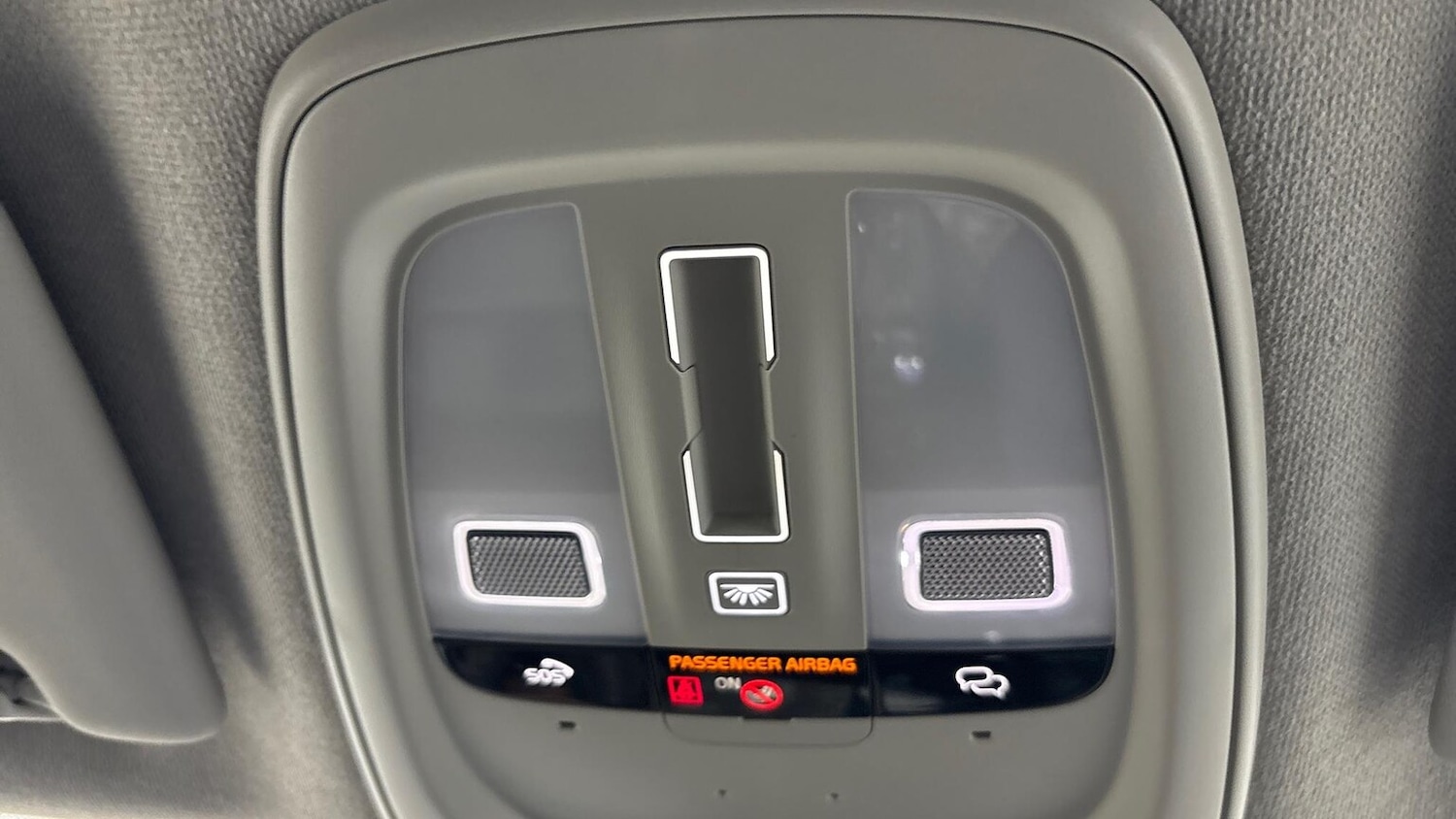 Used Volvo XC40 2025 for sale - 77802135: Photo 31