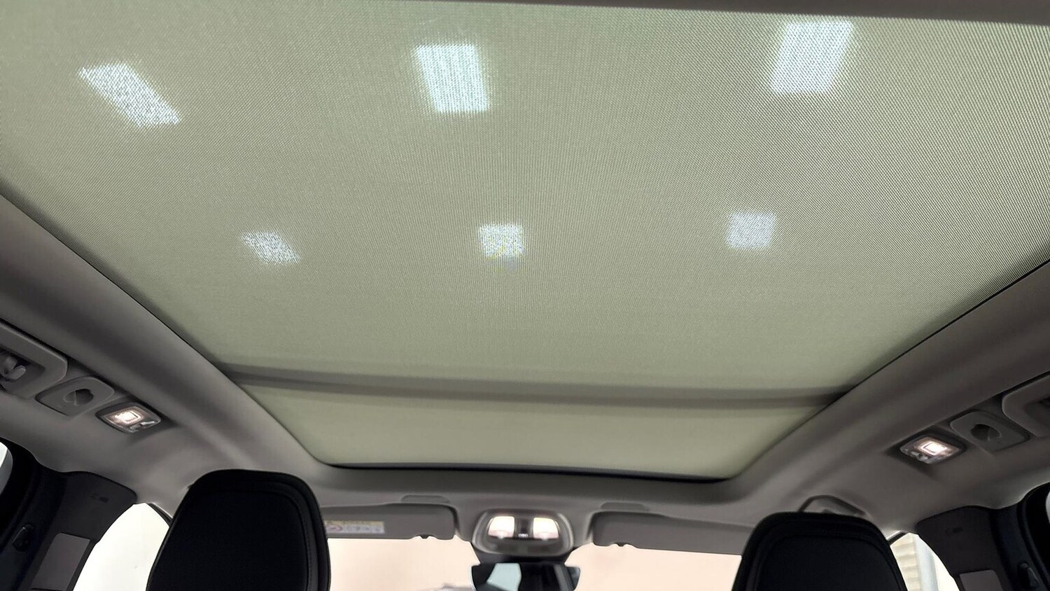 Used Volvo XC60 2025 for sale - 76713192: Photo 11