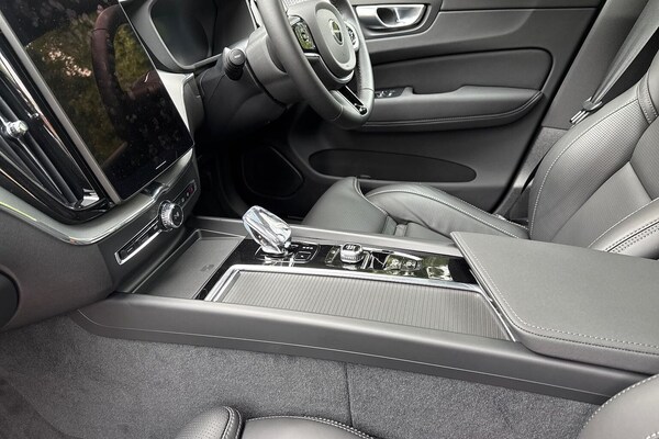 Used Volvo XC60 2025 for sale - 76076411: Photo 13