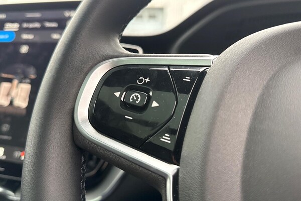 Used Volvo XC60 2025 for sale - 76076411: Photo 26