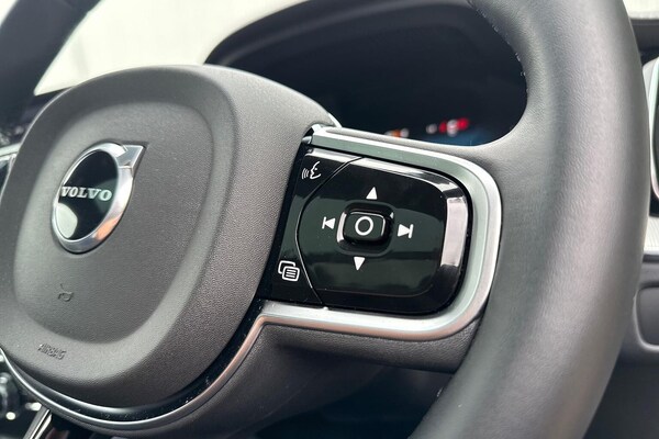 Used Volvo XC60 2025 for sale - 76076411: Photo 27