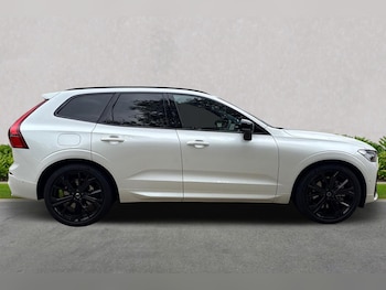 Used Volvo XC60 2025 for sale - 76076411: Photo
