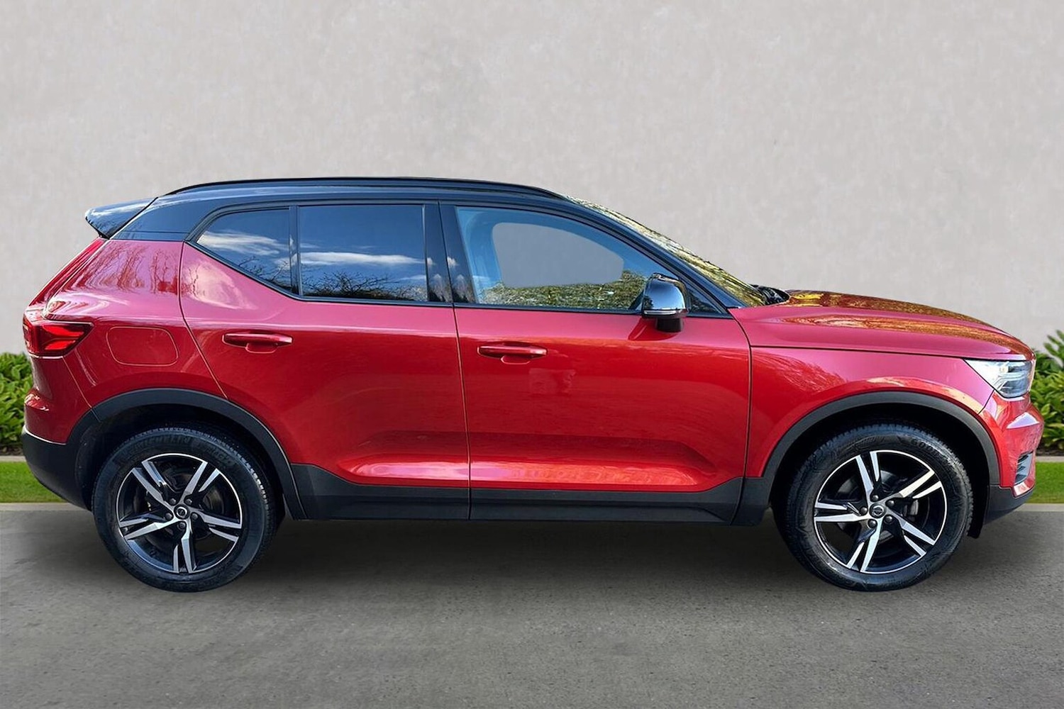 Used Volvo XC40 2022 for sale - 77488527: Photo 3