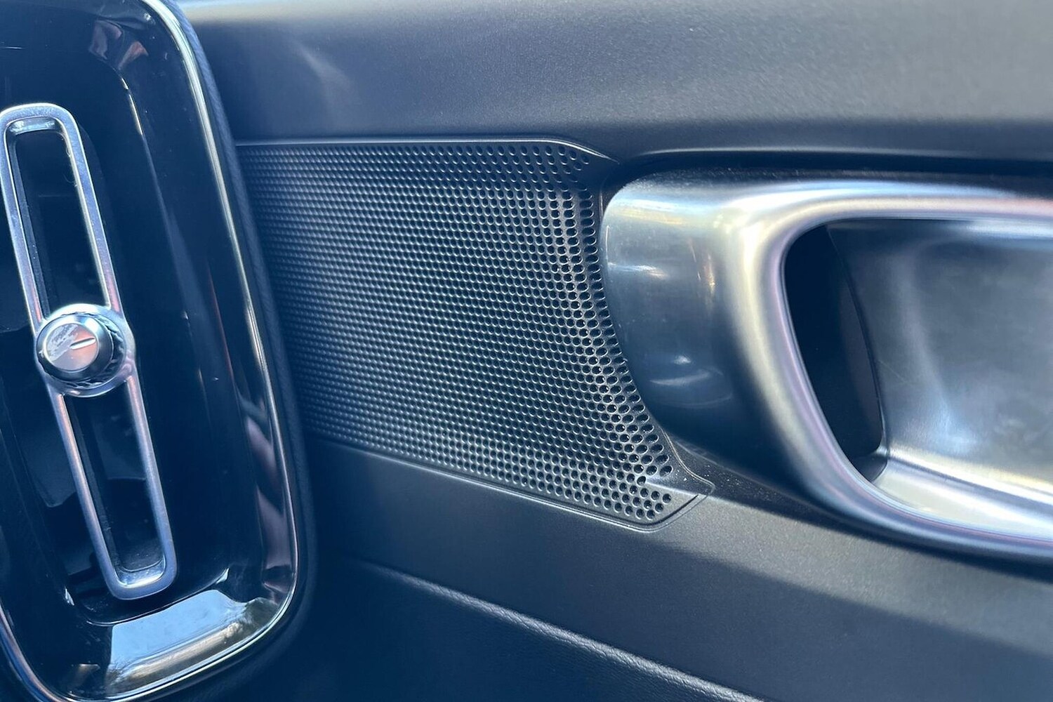 Used Volvo XC40 2022 for sale - 77488527: Photo 31