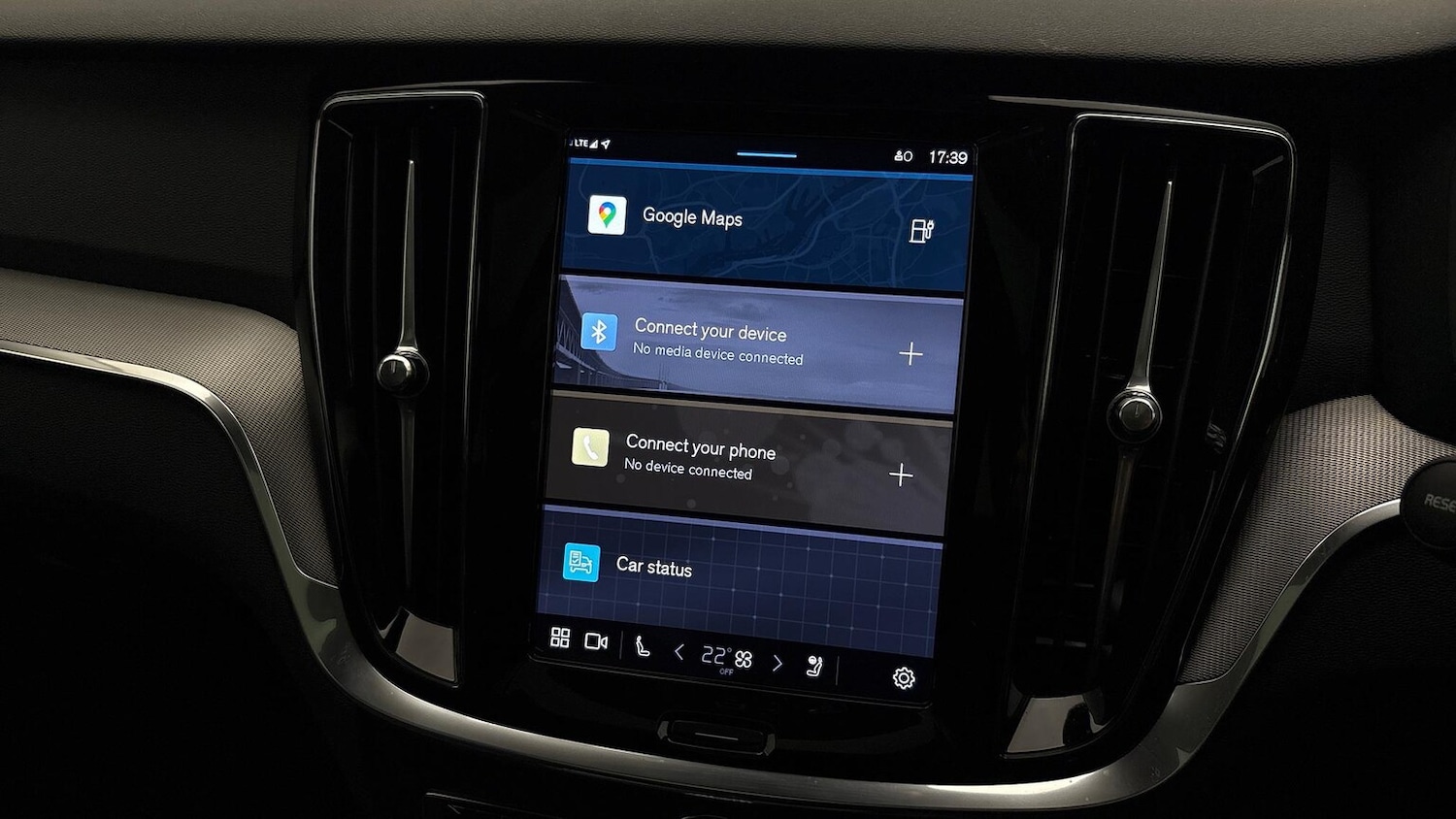 Used Volvo V60 2024 for sale - 76605556: Photo 12