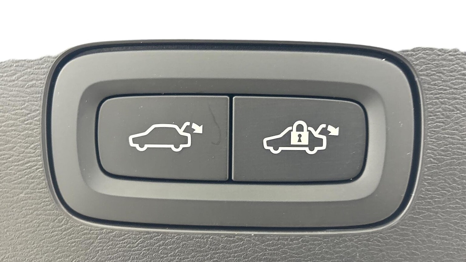 Used Volvo V60 2024 for sale - 76605556: Photo 19