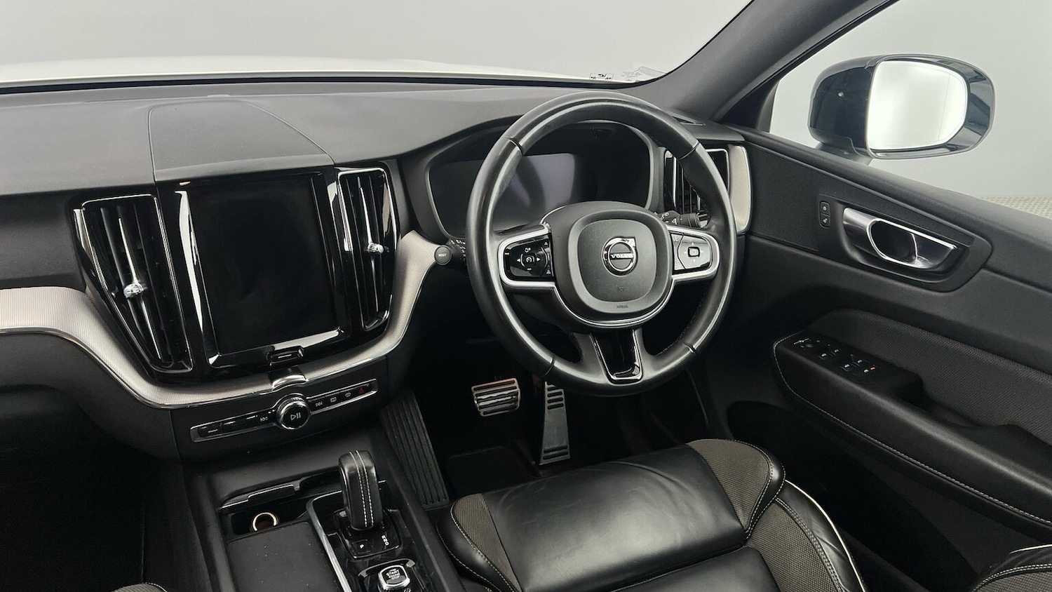 Used Volvo XC60 2021 for sale - 76430819: Photo 13