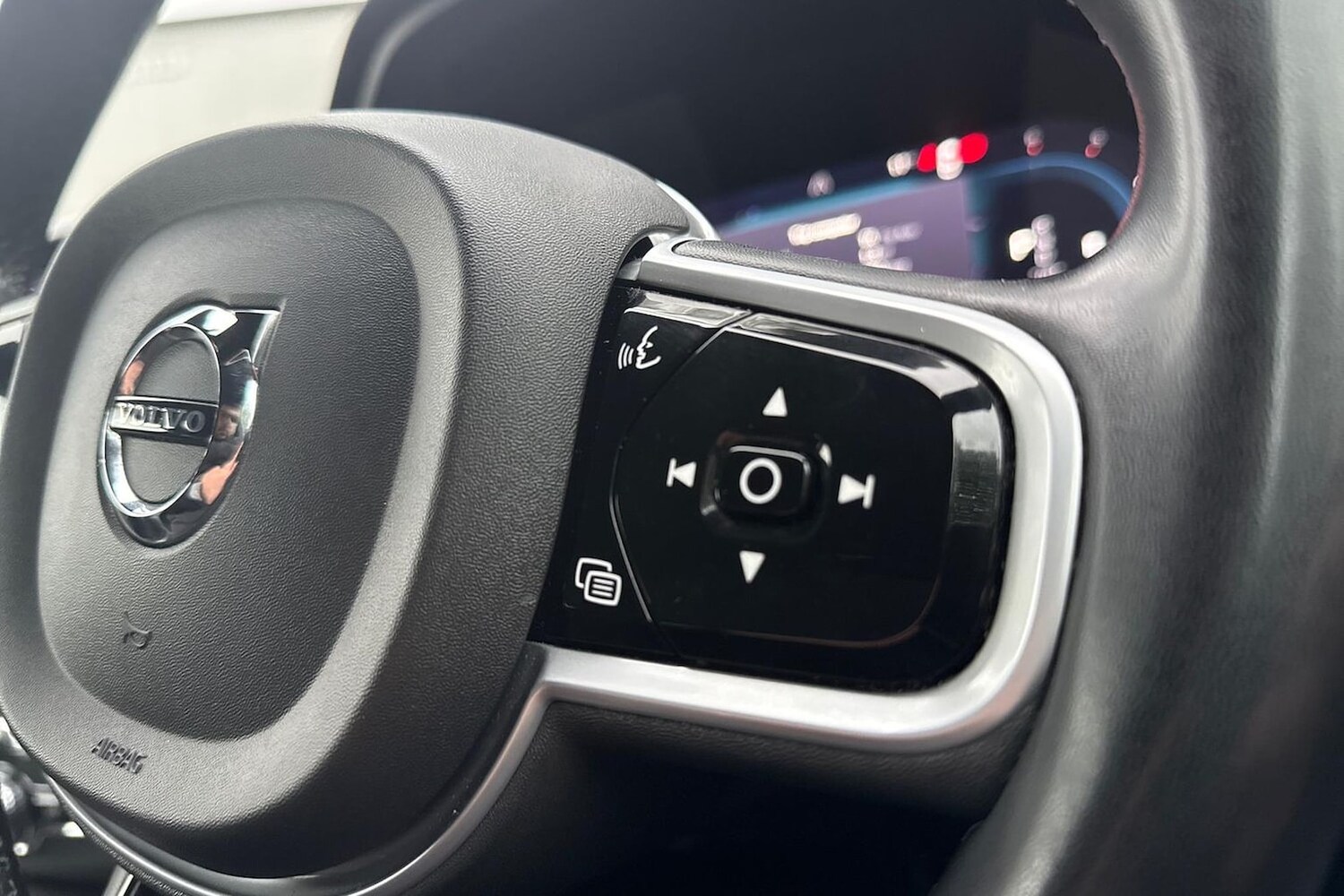 Used Volvo XC60 2021 for sale - 76430819: Photo 26