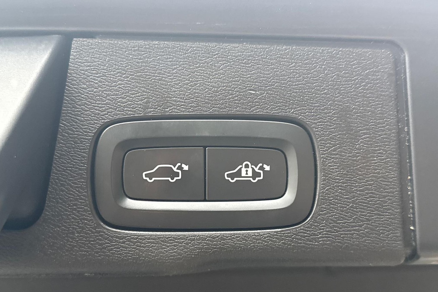 Used Volvo XC60 2021 for sale - 76430819: Photo 36