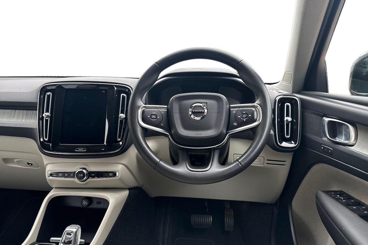 Used Volvo XC40 2020 for sale - 76492423: Photo 9