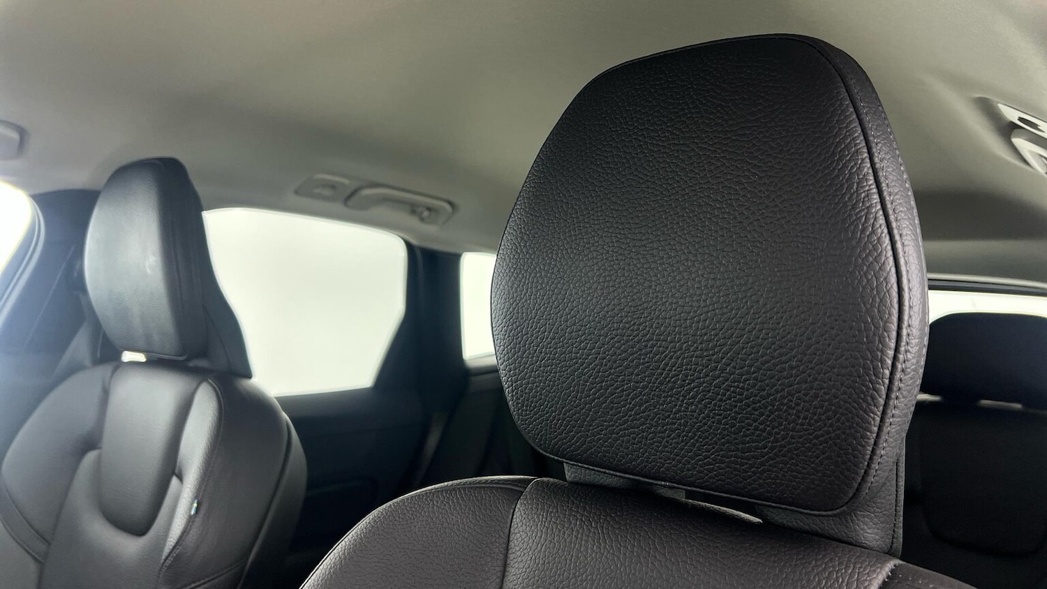 Used Volvo XC60 2023 for sale - 76407408: Photo 13