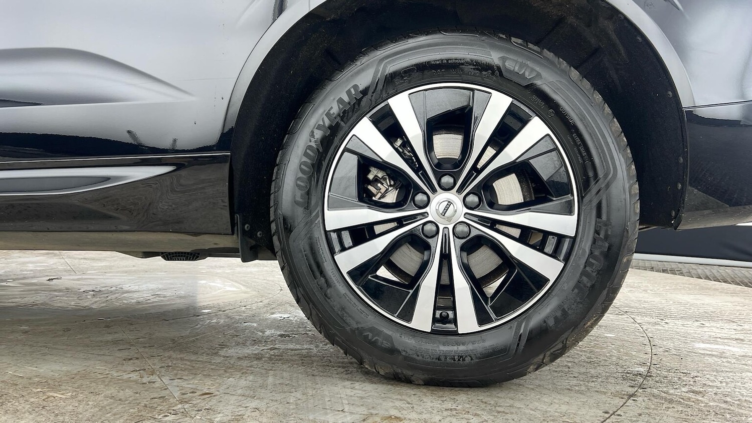 Used Volvo XC60 2023 for sale - 76407408: Photo 14