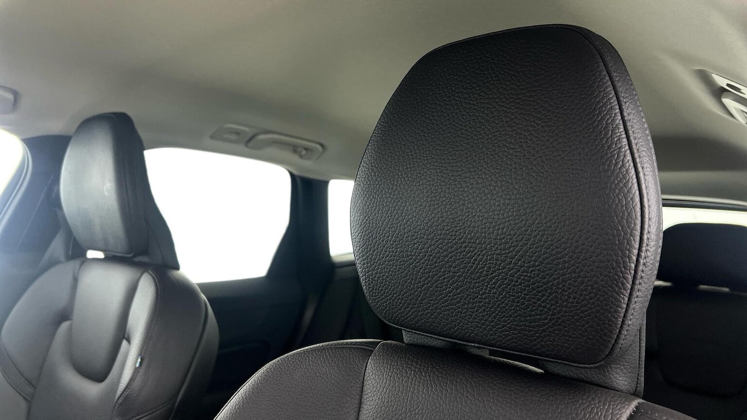 Used Volvo XC60 2023 for sale - 76407408: Photo 15