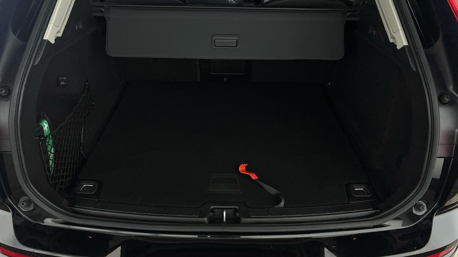 Used Volvo XC60 2023 for sale - 76407408: Photo 7