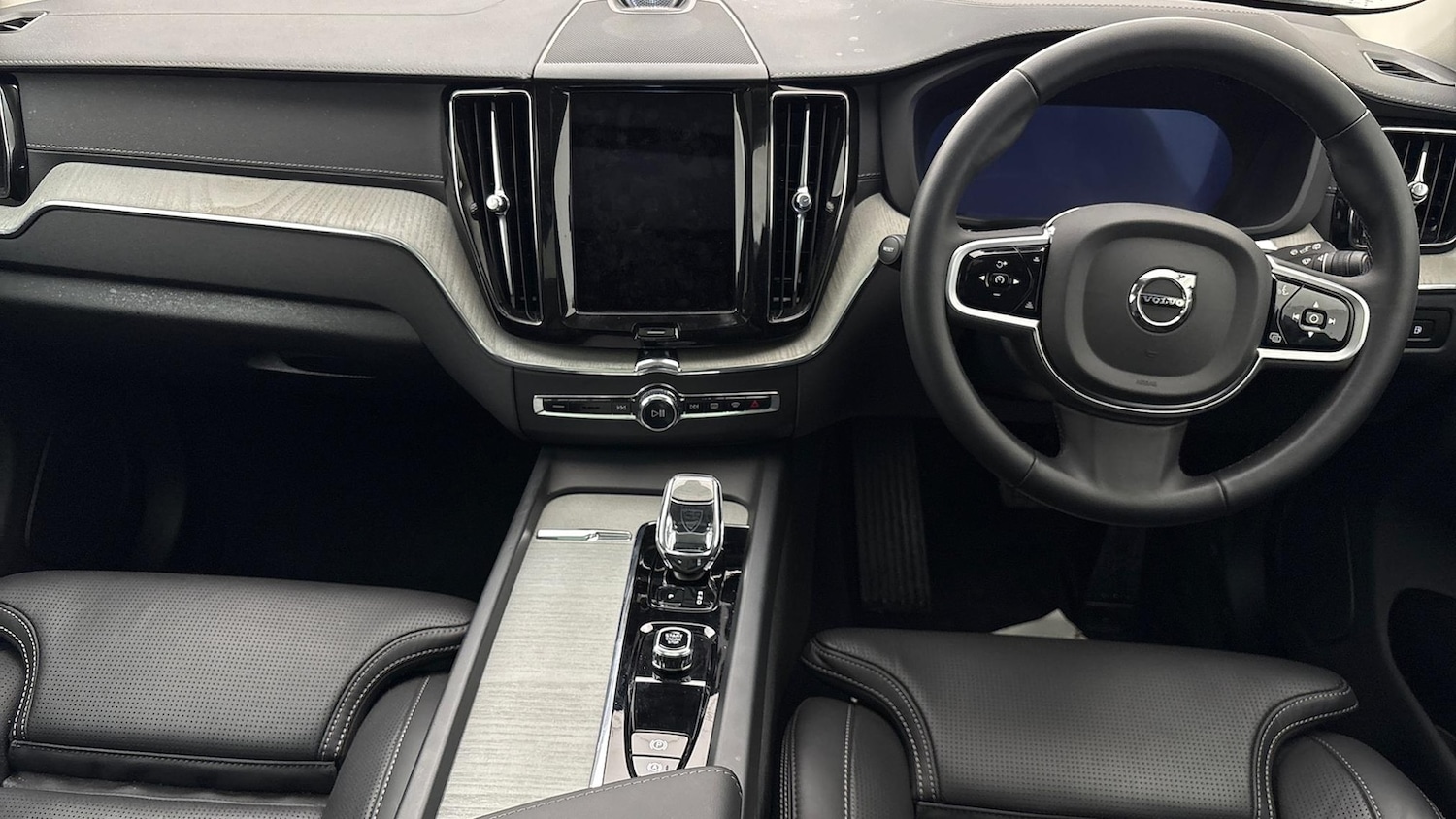 Used Volvo XC60 2025 for sale - 78061067: Photo 10