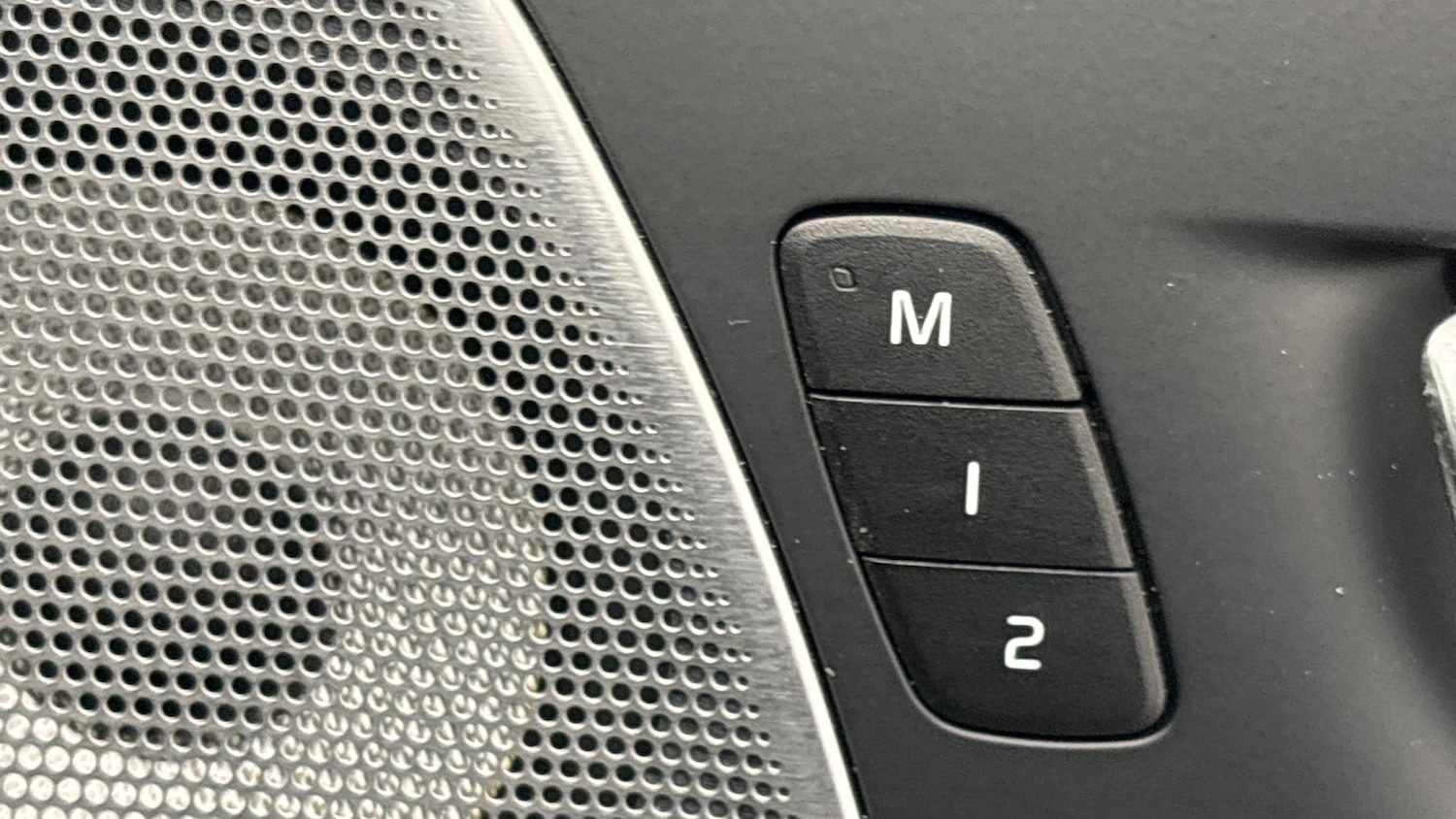 Used Volvo XC60 2025 for sale - 78061067: Photo 25