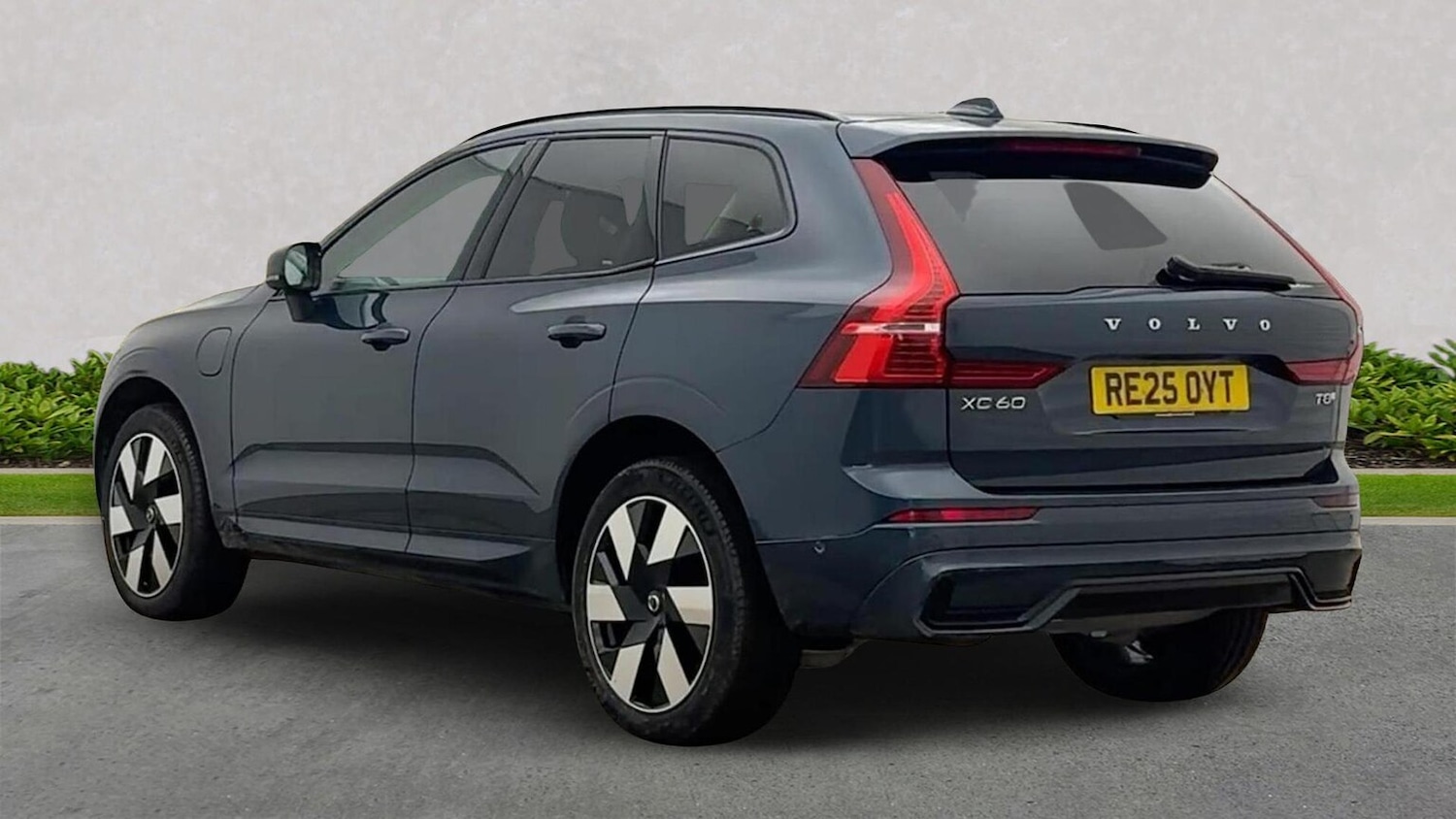 Used Volvo XC60 2025 for sale - 78061067: Photo 5