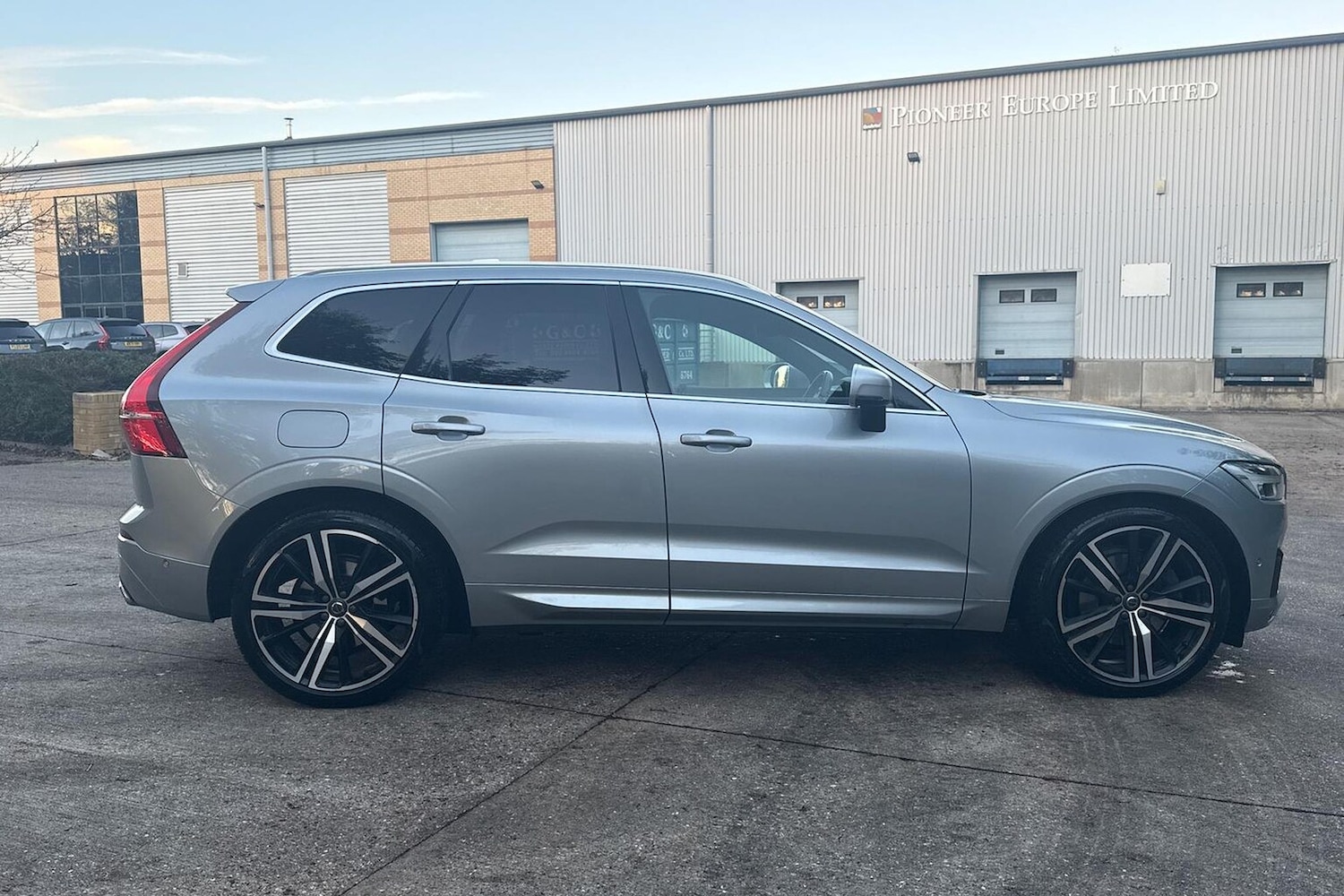 Used Volvo XC60 2019 for sale - 76758891: Photo 3
