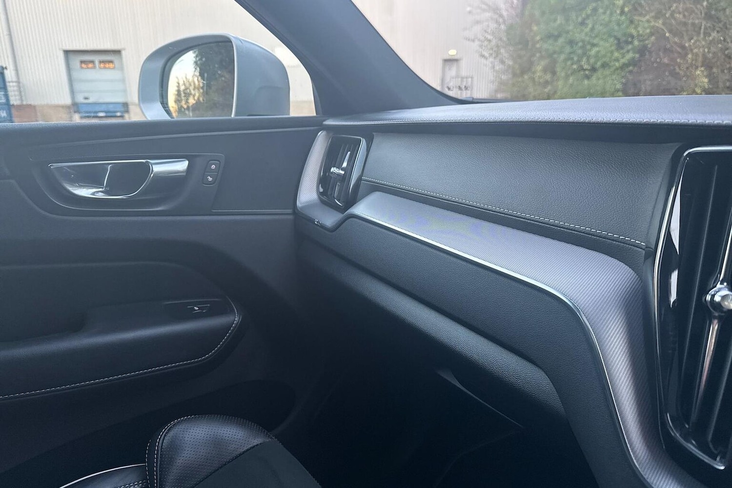 Used Volvo XC60 2019 for sale - 76758891: Photo 39