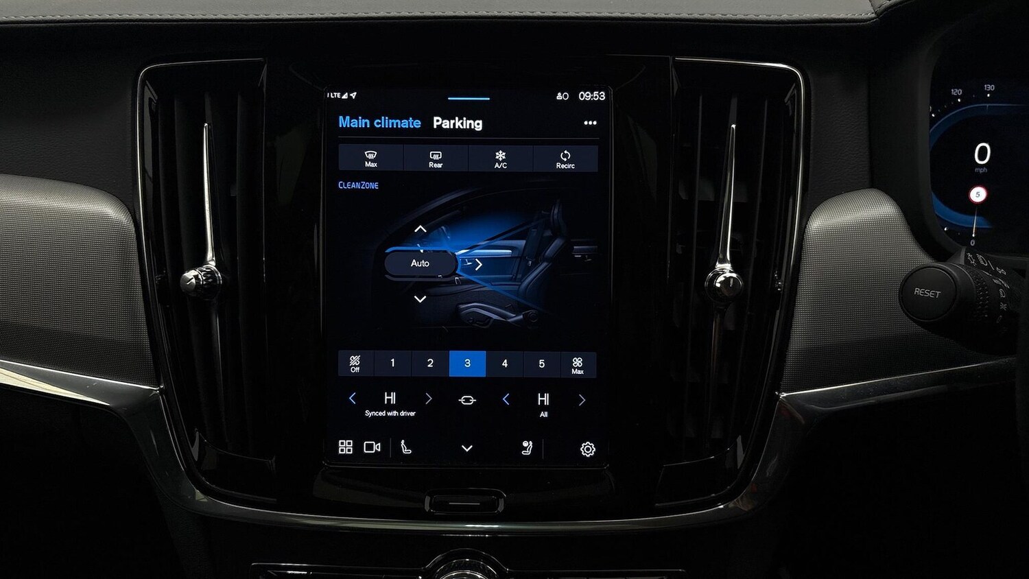 Used Volvo V90 2025 for sale - 76005816: Photo 37