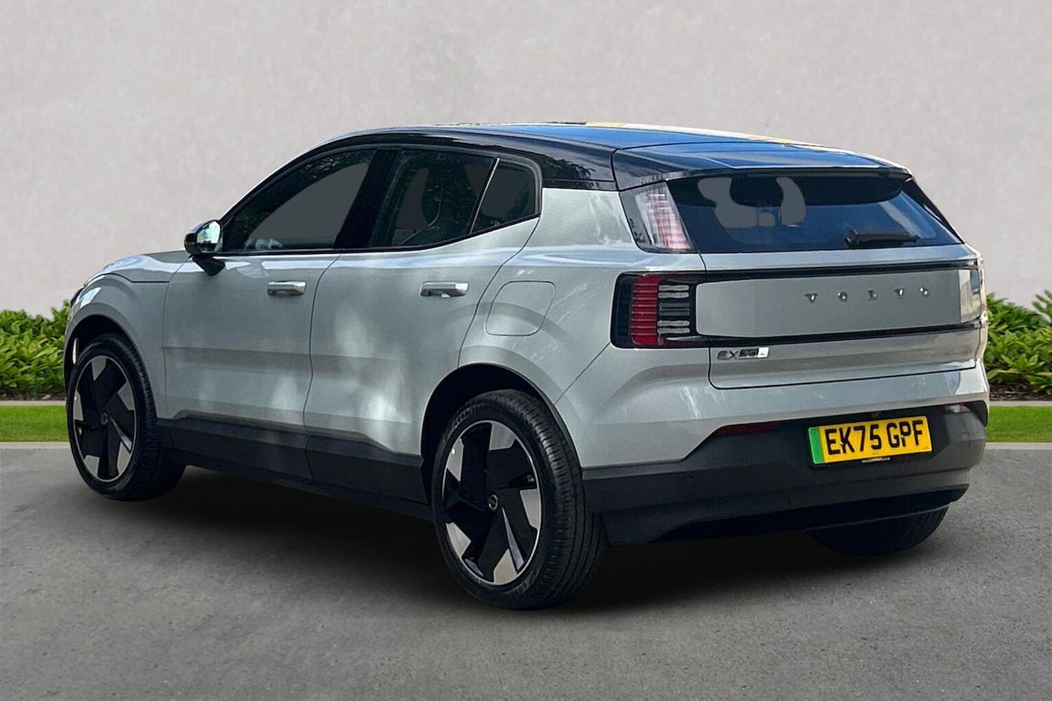 Used Volvo EX30 2025 for sale - 77487357: Photo 2