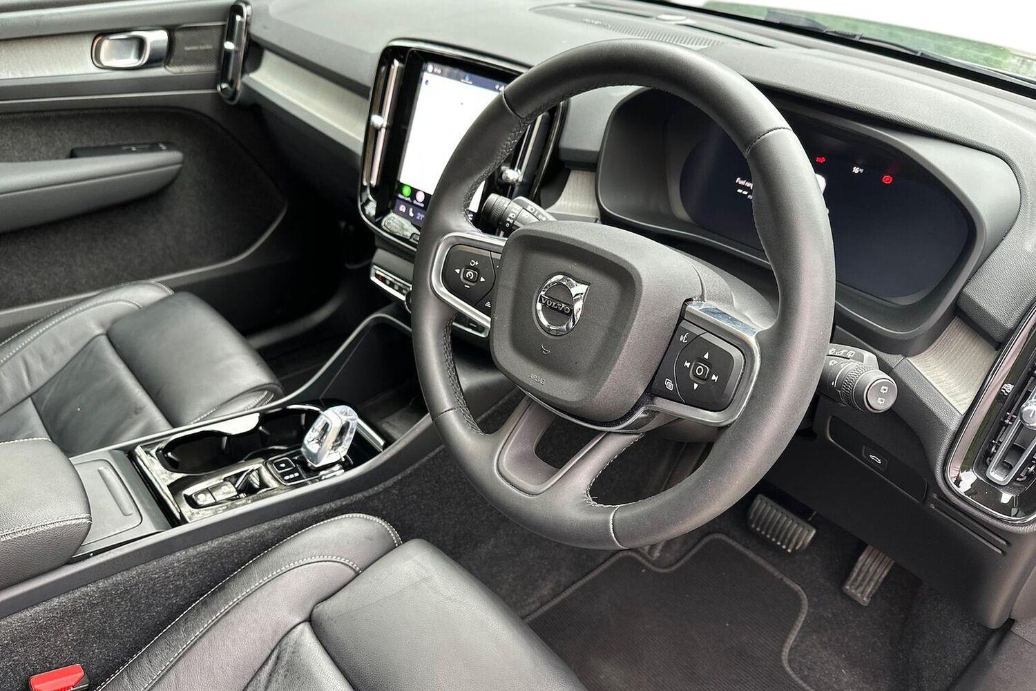 Used Volvo XC40 2022 for sale - 78192825: Photo 17