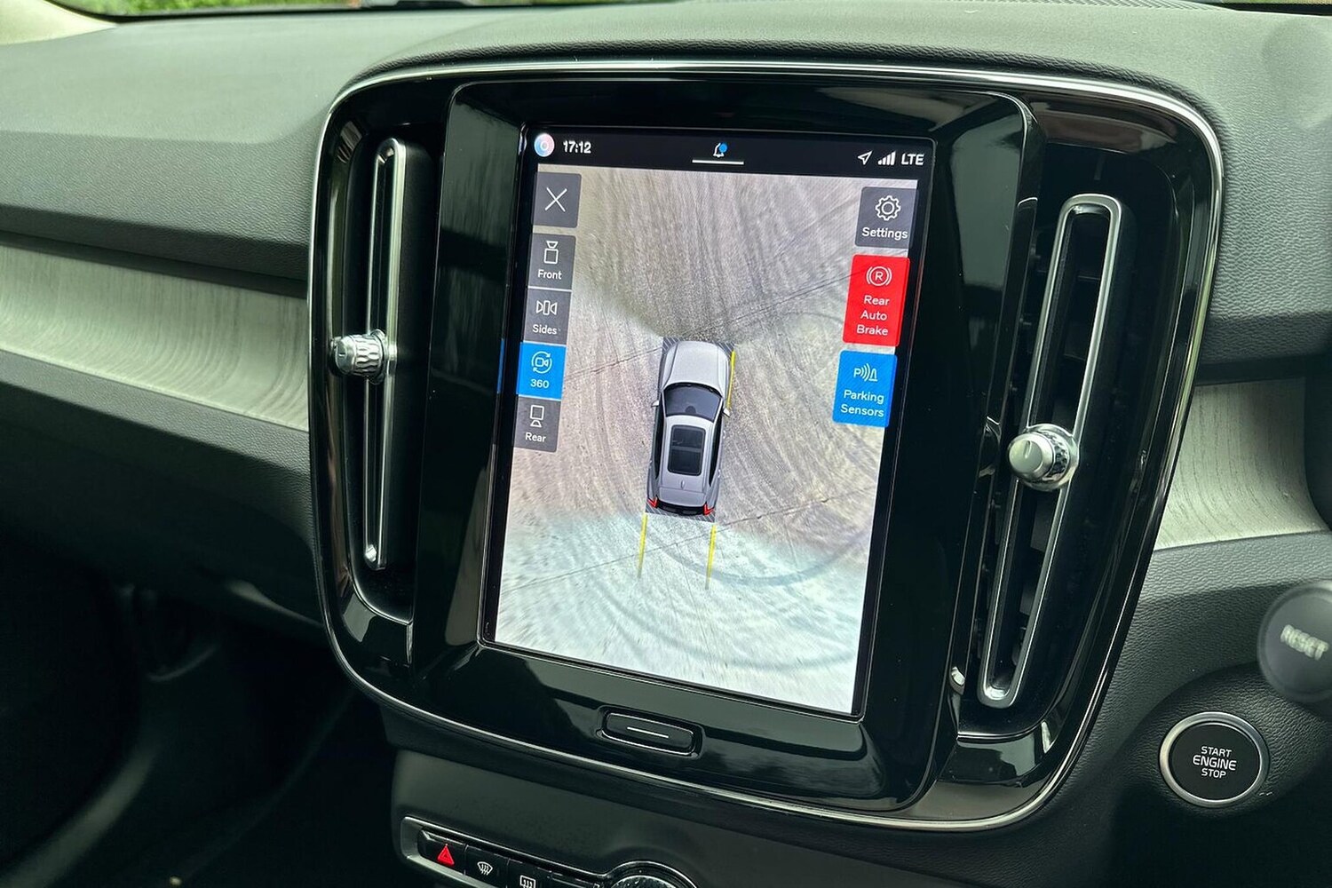 Used Volvo XC40 2022 for sale - 78192825: Photo 25