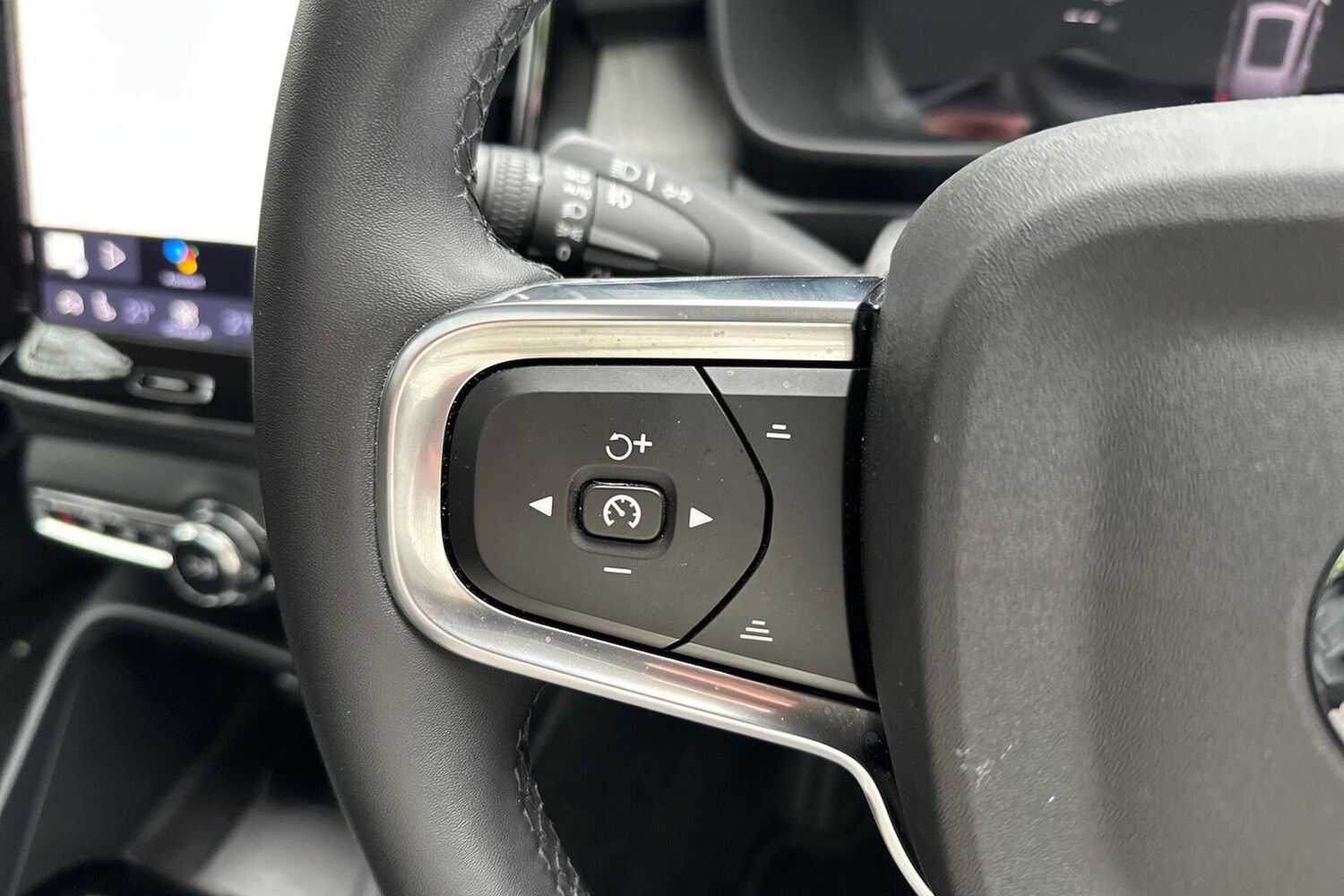 Used Volvo XC40 2022 for sale - 78192825: Photo 29