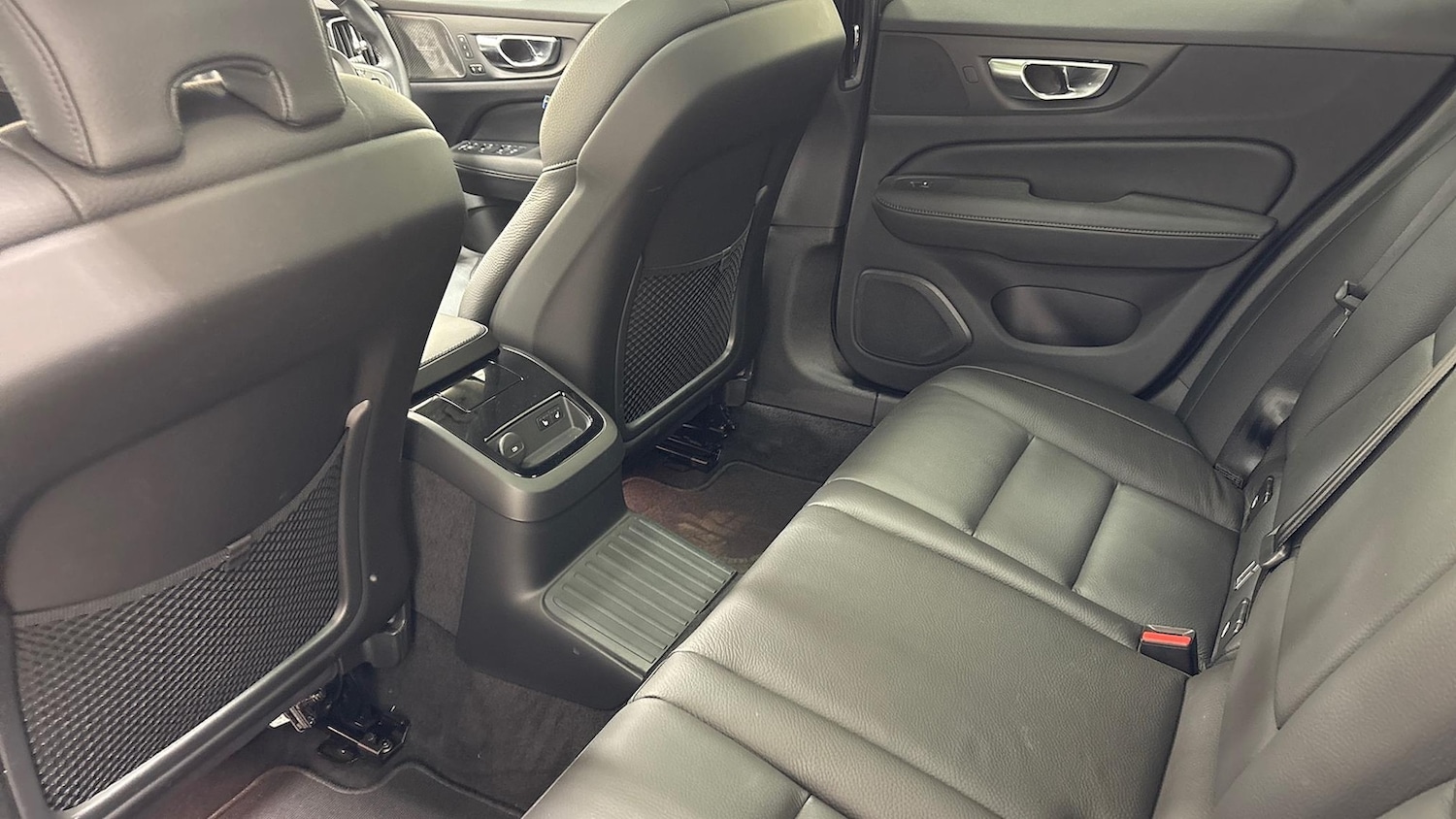 Used Volvo V60 2024 for sale - 77556042: Photo 14