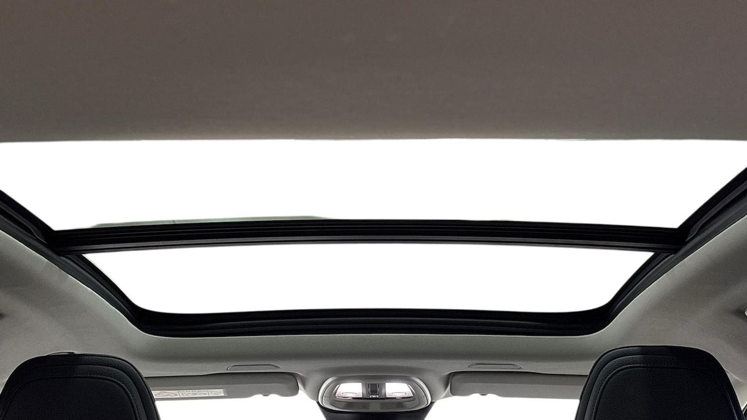 Used Volvo V60 2024 for sale - 77556042: Photo 18