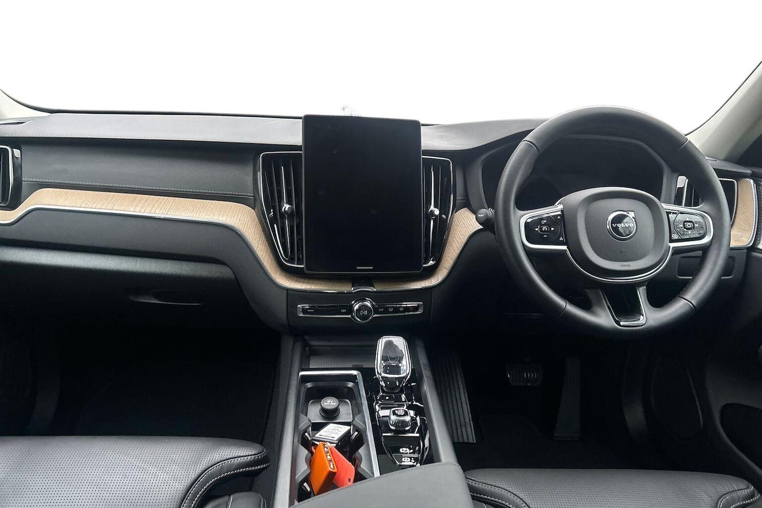 Used Volvo XC60 2025 for sale - 77701334: Photo 8