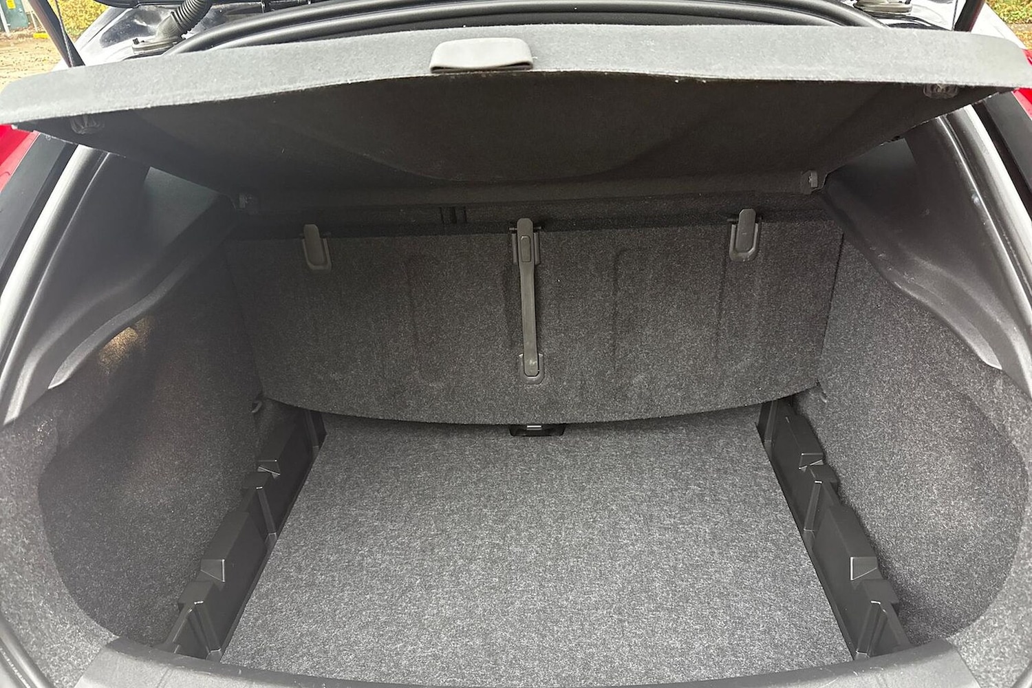 Used Volvo V40 2019 for sale - 76554285: Photo 17