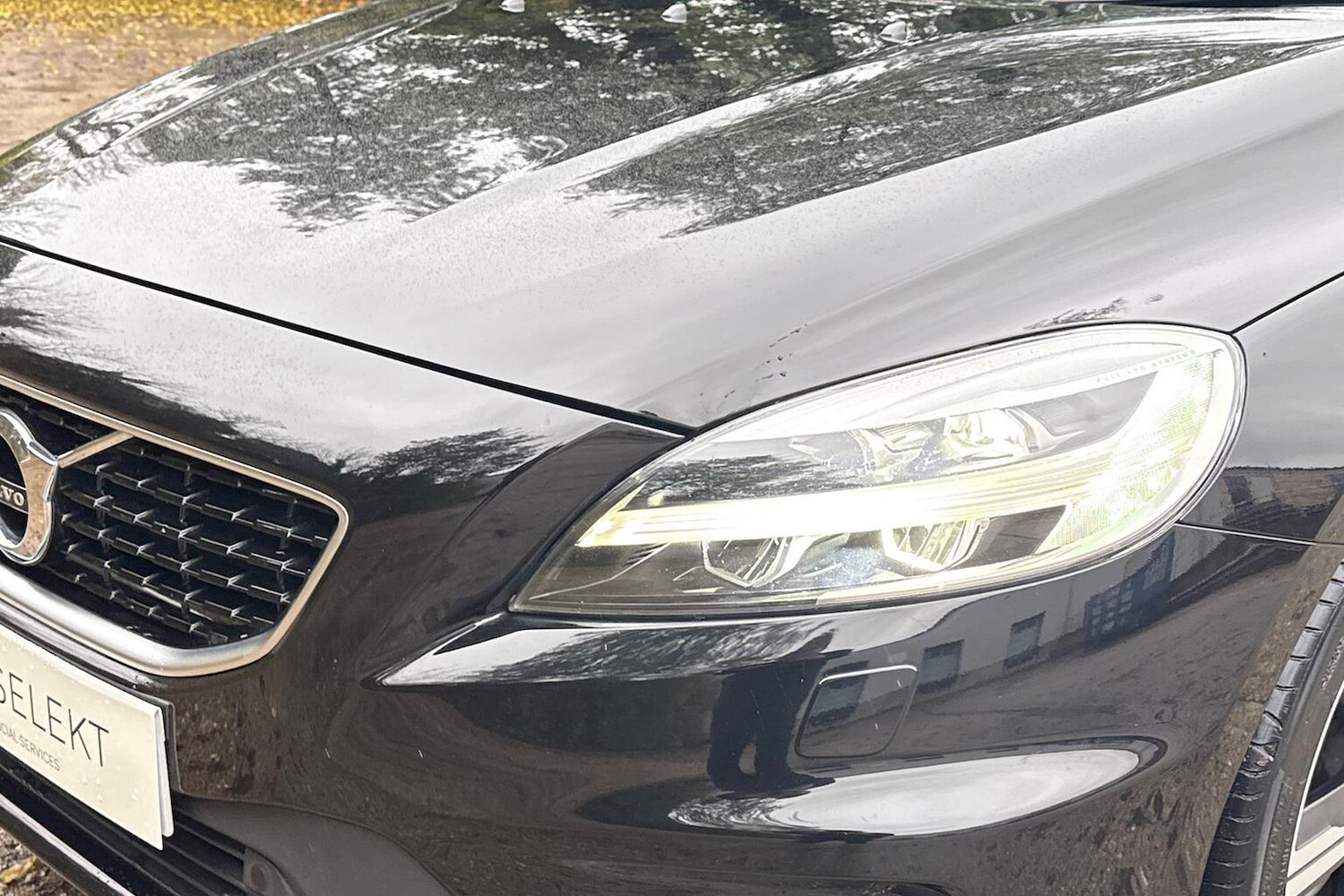 Used Volvo V40 2019 for sale - 76554285: Photo 32