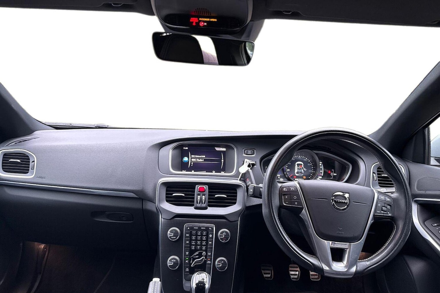 Used Volvo V40 2019 for sale - 76554285: Photo 8