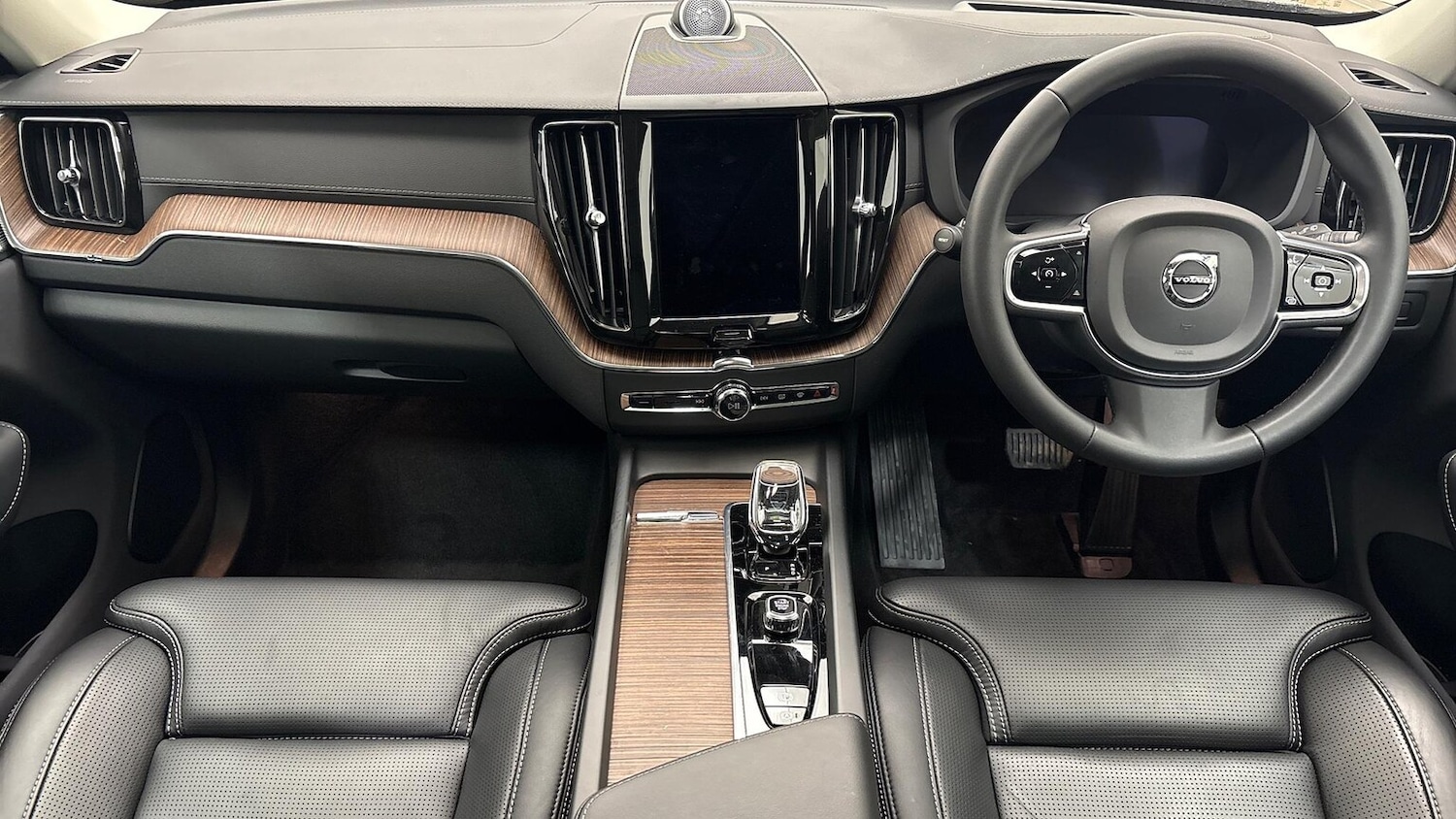 Used Volvo XC60 2022 for sale - 77973939: Photo 10