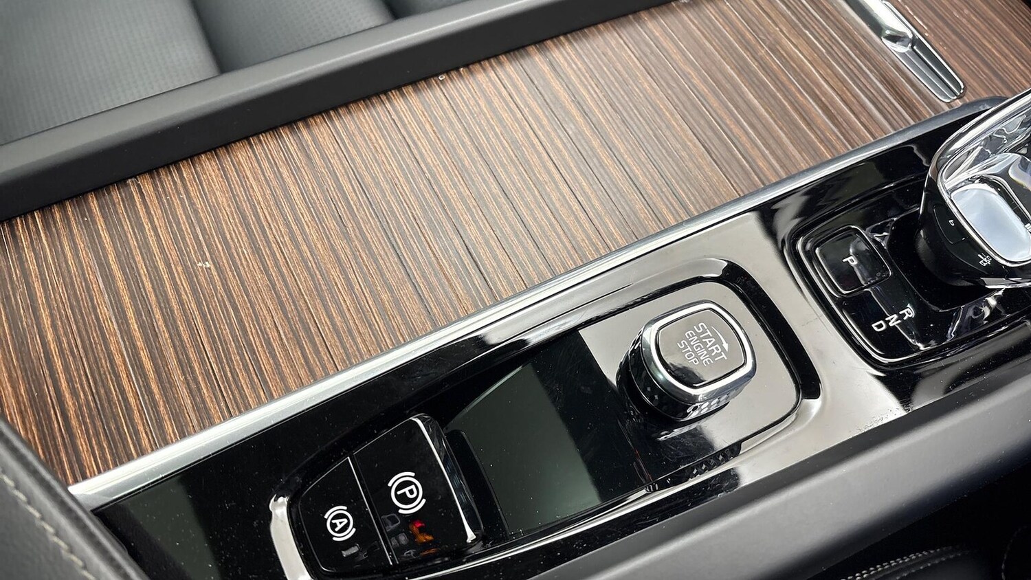 Used Volvo XC60 2022 for sale - 77973939: Photo 30