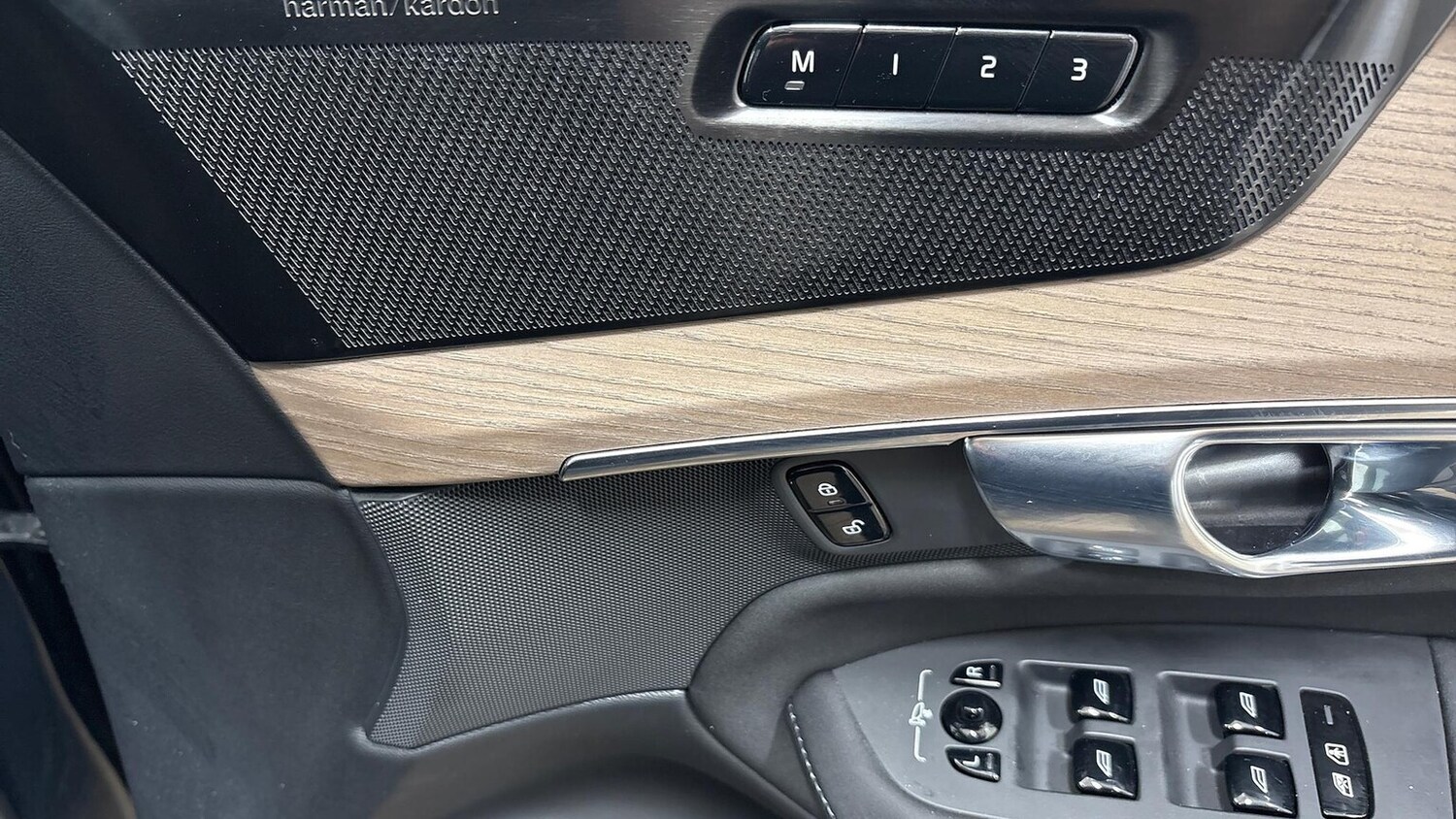 Used Volvo XC90 2025 for sale - 76391704: Photo 25