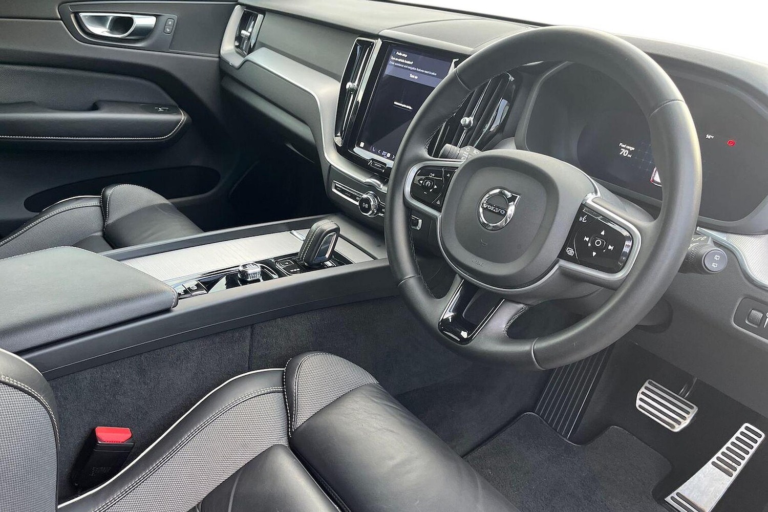 Used Volvo XC60 2022 for sale - 76402402: Photo 16