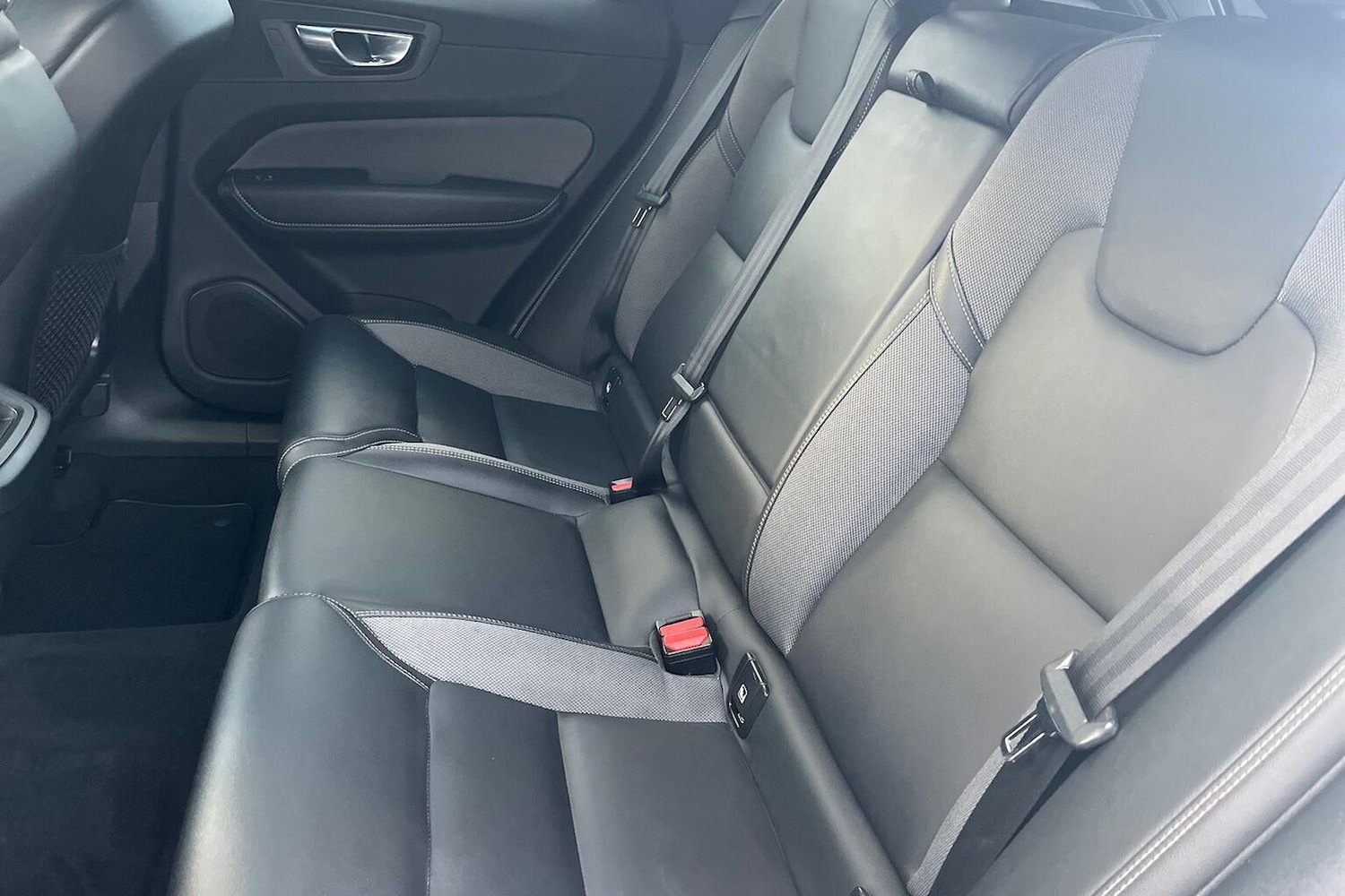 Used Volvo XC60 2022 for sale - 76402402: Photo 17