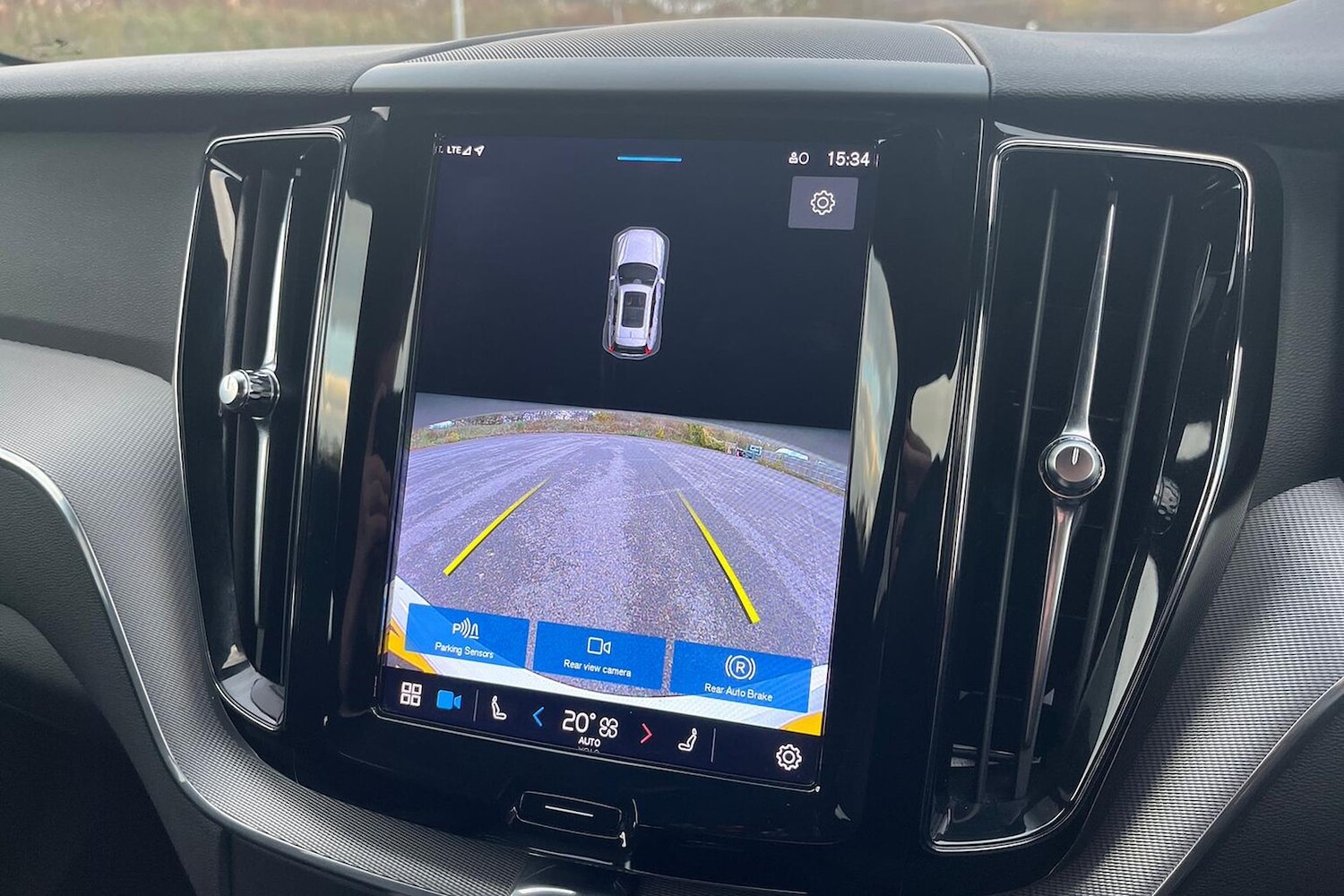 Used Volvo XC60 2022 for sale - 76402402: Photo 24